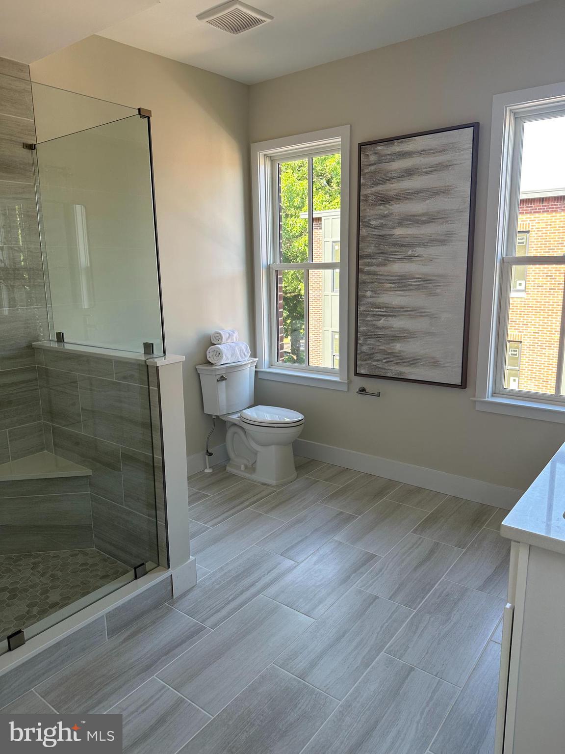 NEWTOWN ESTATES - Residential Lease