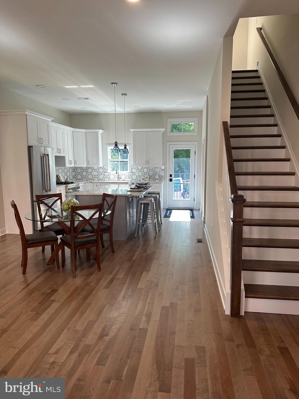 NEWTOWN ESTATES - Residential Lease