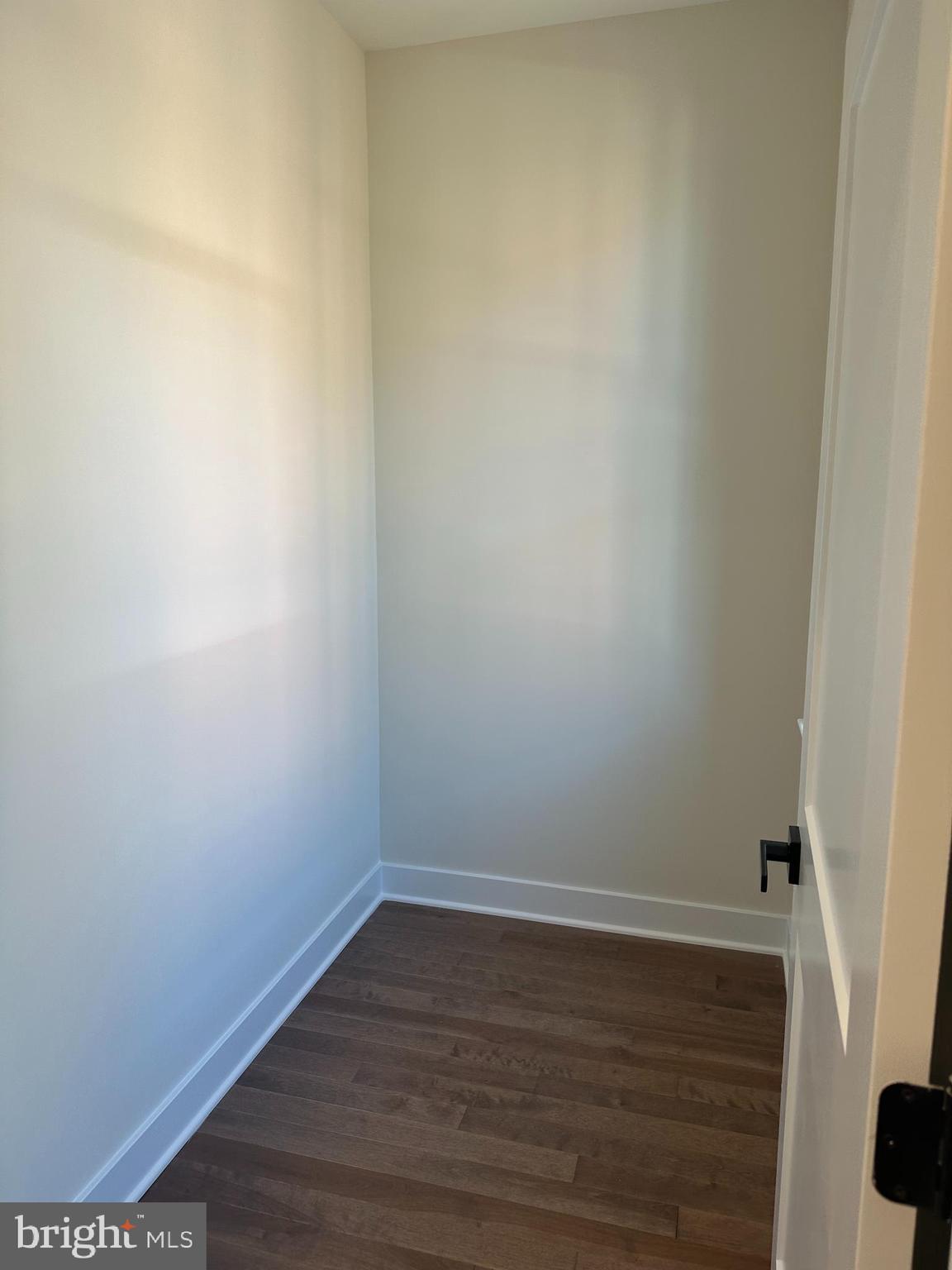 NEWTOWN ESTATES - Residential Lease