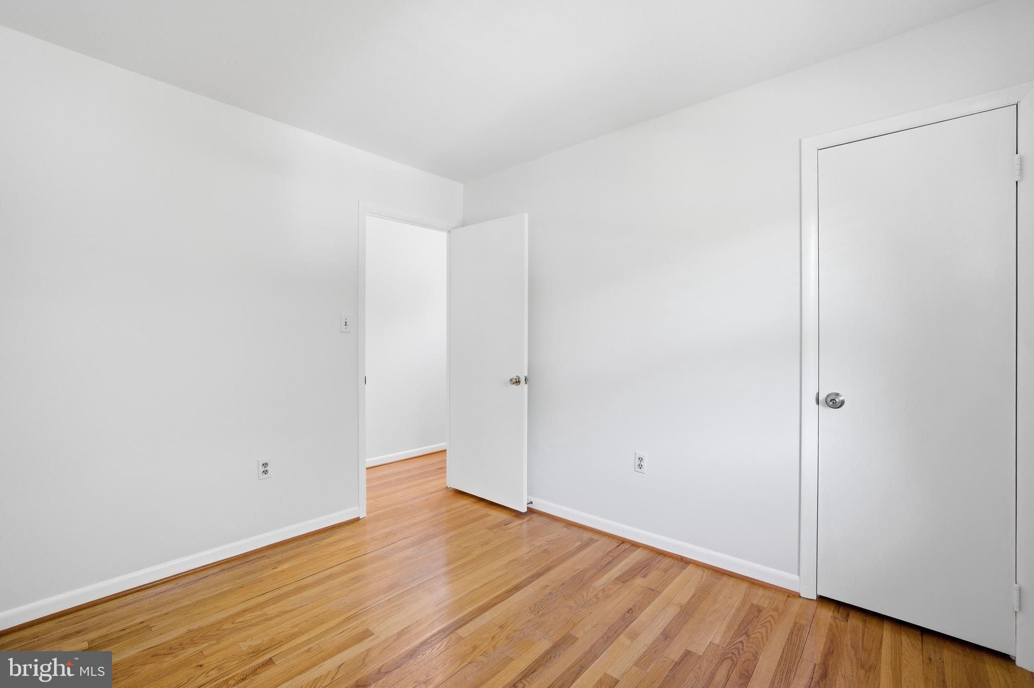 BEL PRE WOODS - Residential