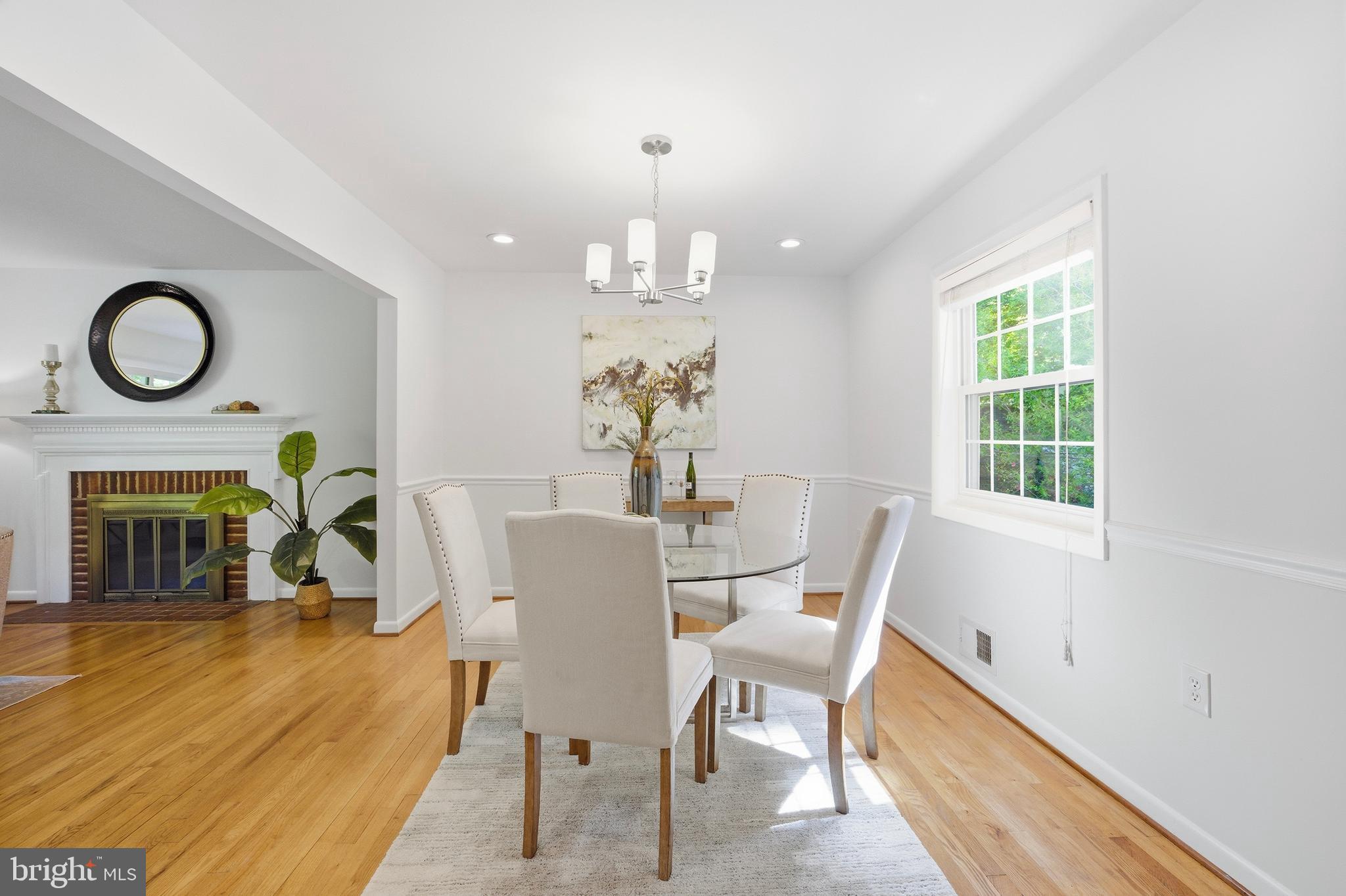 BEL PRE WOODS - Residential