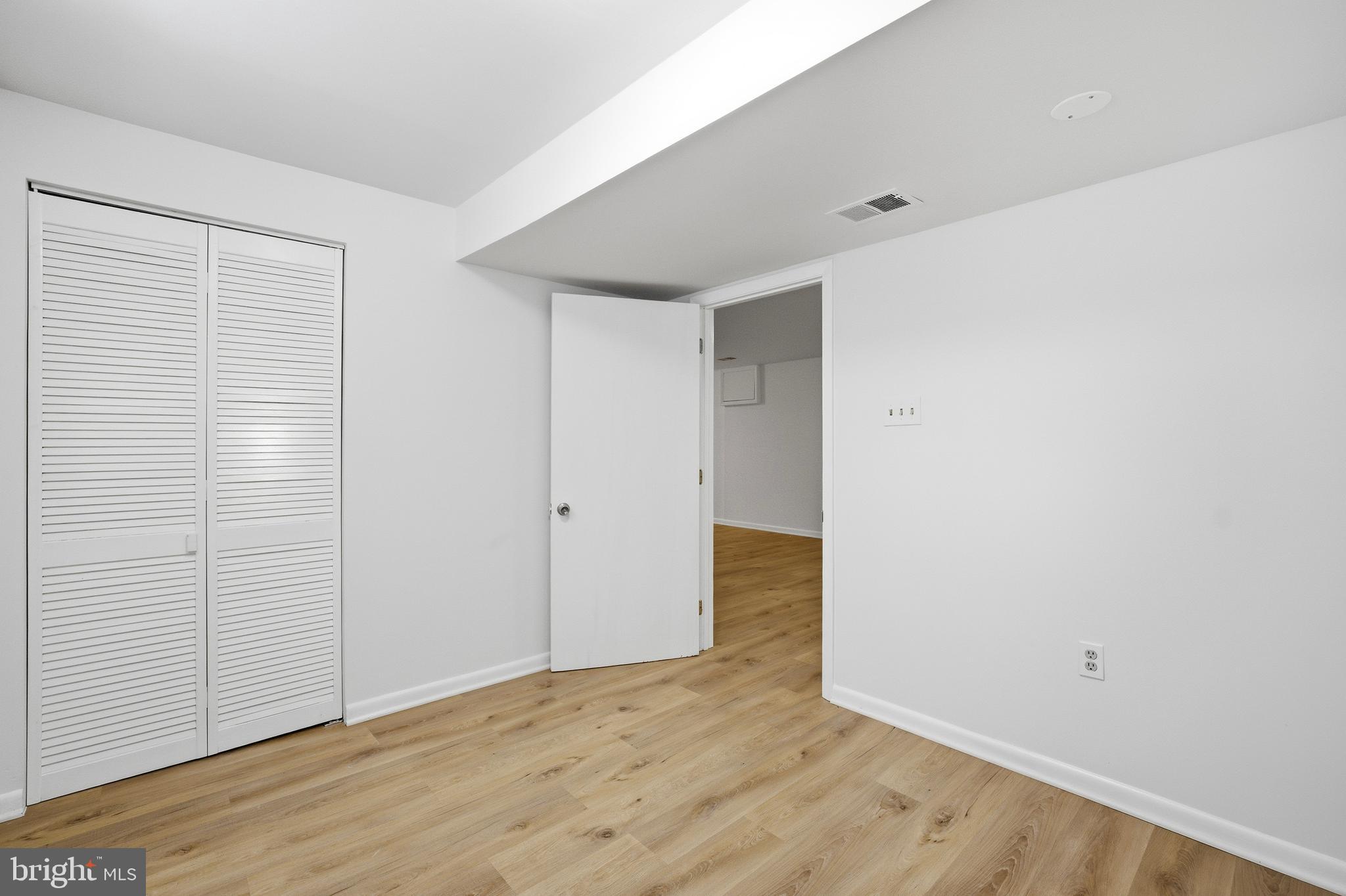 BEL PRE WOODS - Residential