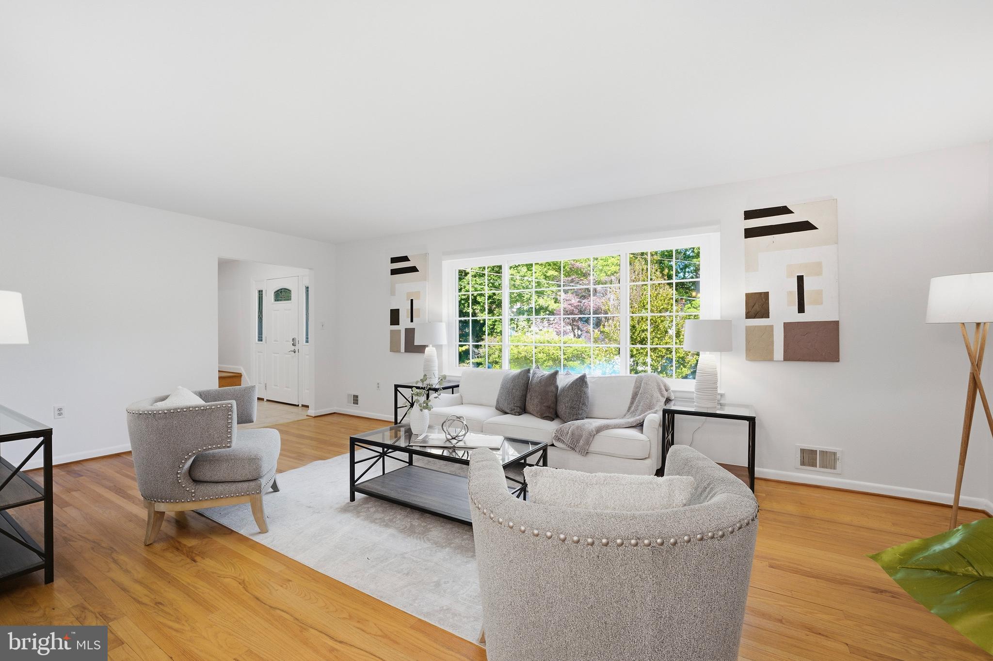 BEL PRE WOODS - Residential