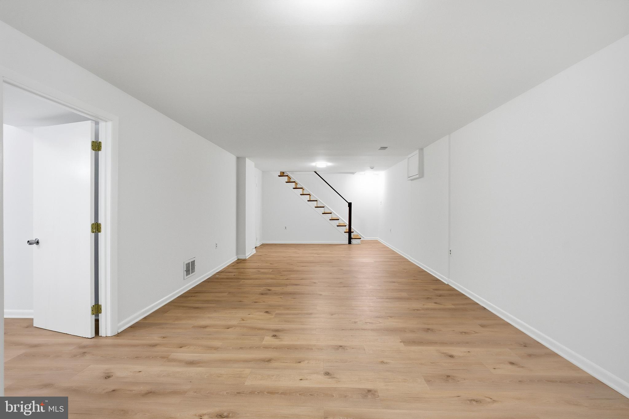 BEL PRE WOODS - Residential