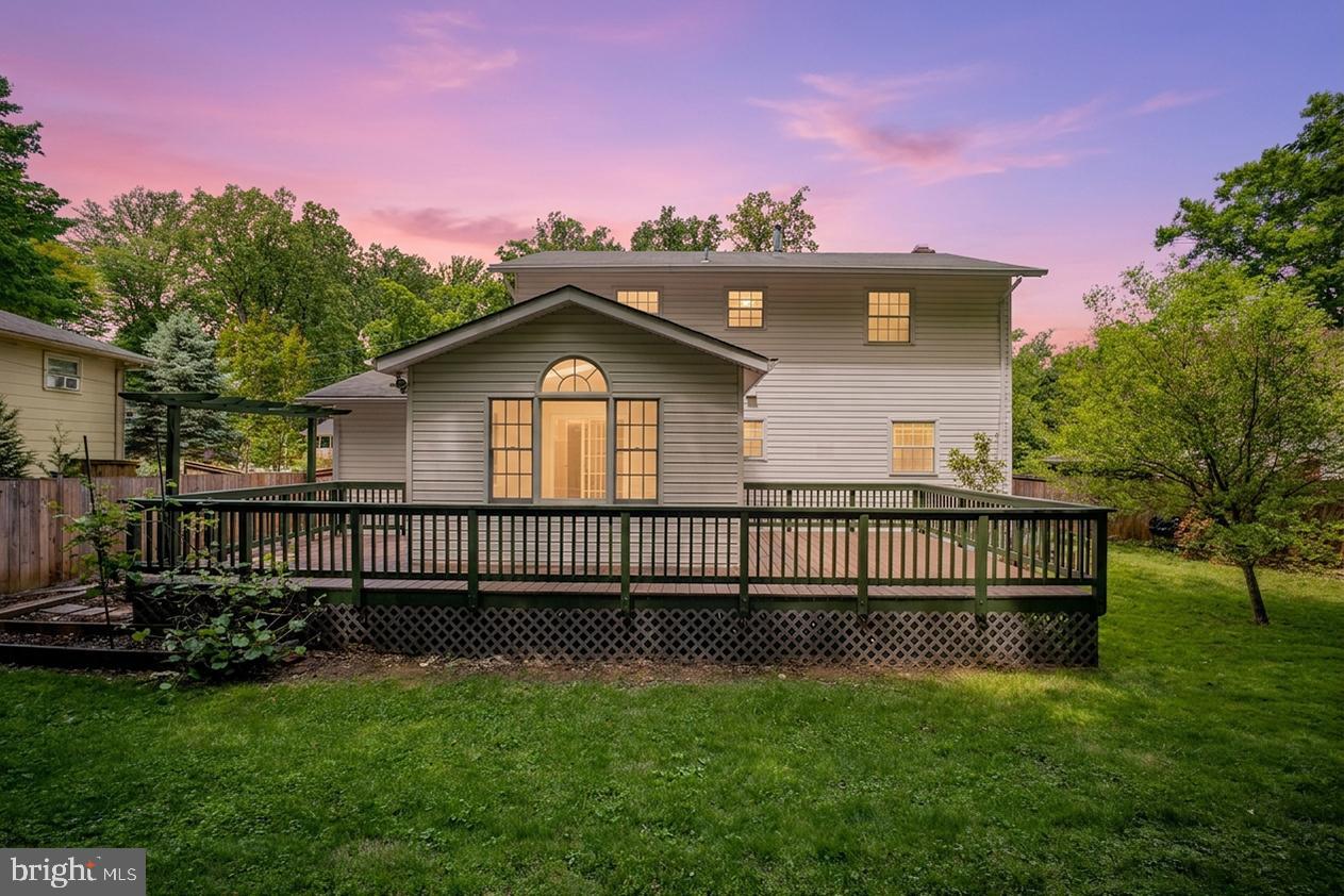 BEL PRE WOODS - Residential