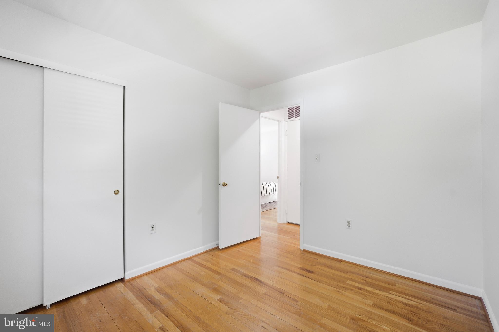 BEL PRE WOODS - Residential