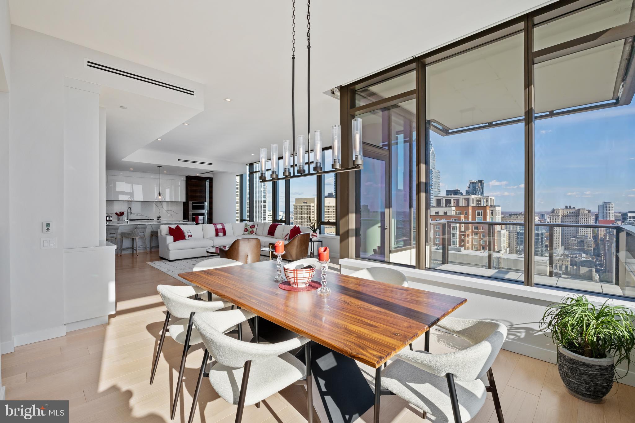 RITTENHOUSE SQUARE - Residential