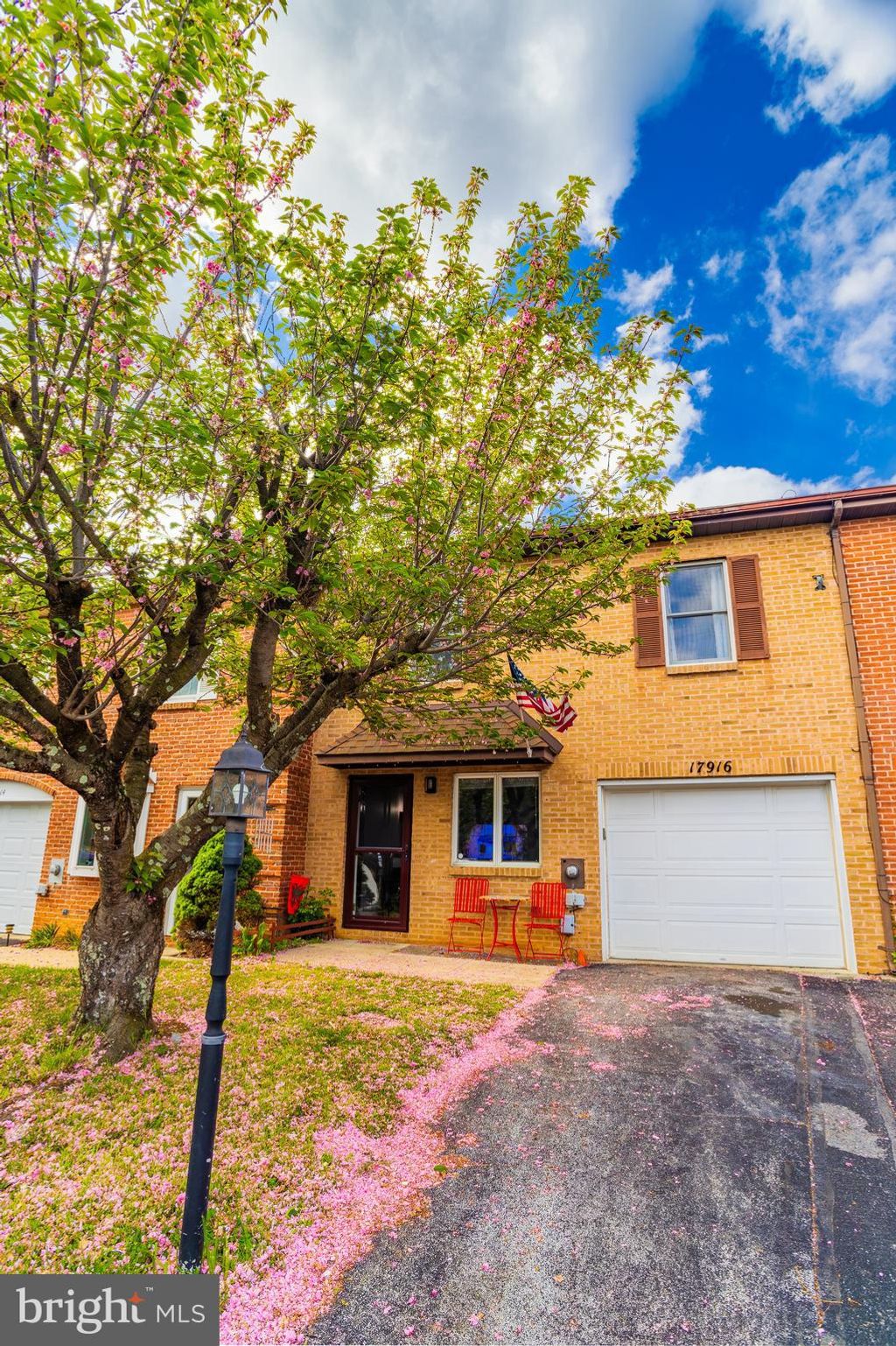 Photo of 17916 Clubhouse Drive, HAGERSTOWN, MD 21740 (MLS # MDWA2035866)