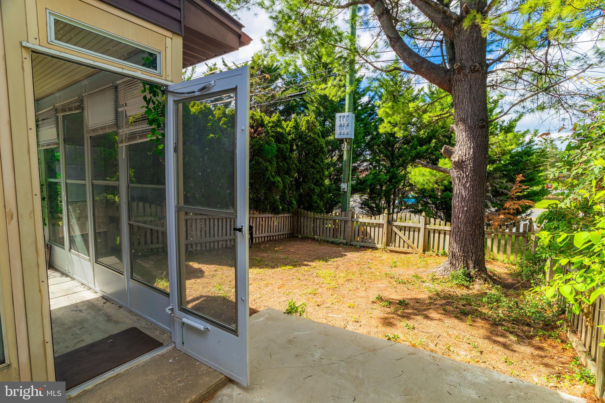 TOWNE OAK VILLAGE - Residential