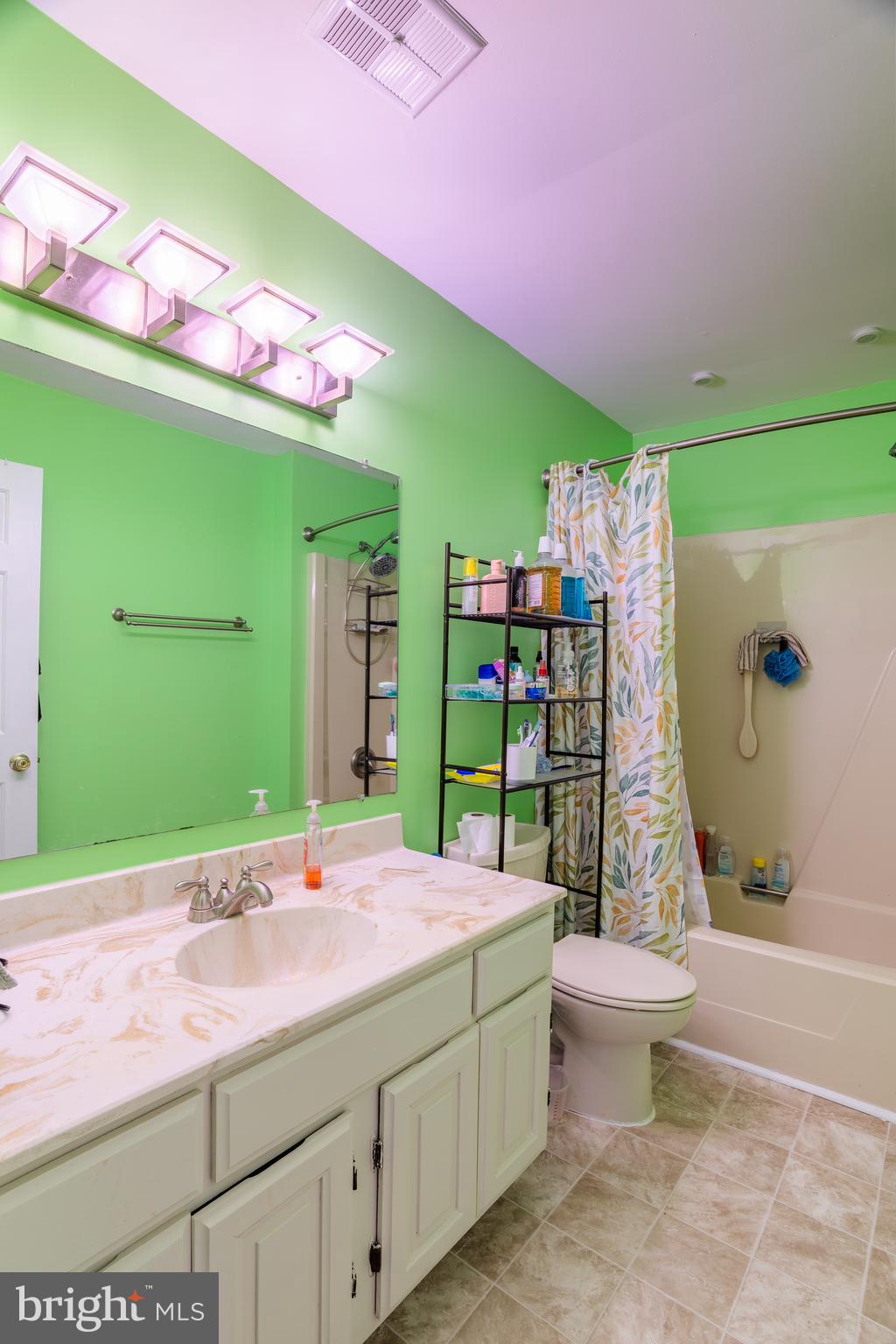 TOWNE OAK VILLAGE - Residential