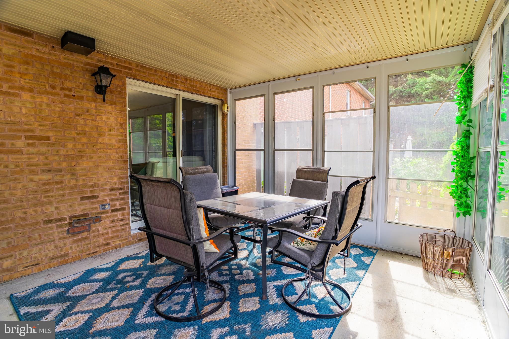 TOWNE OAK VILLAGE - Residential