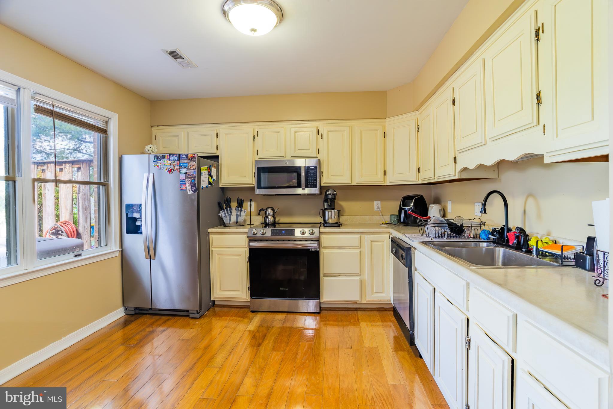 TOWNE OAK VILLAGE - Residential