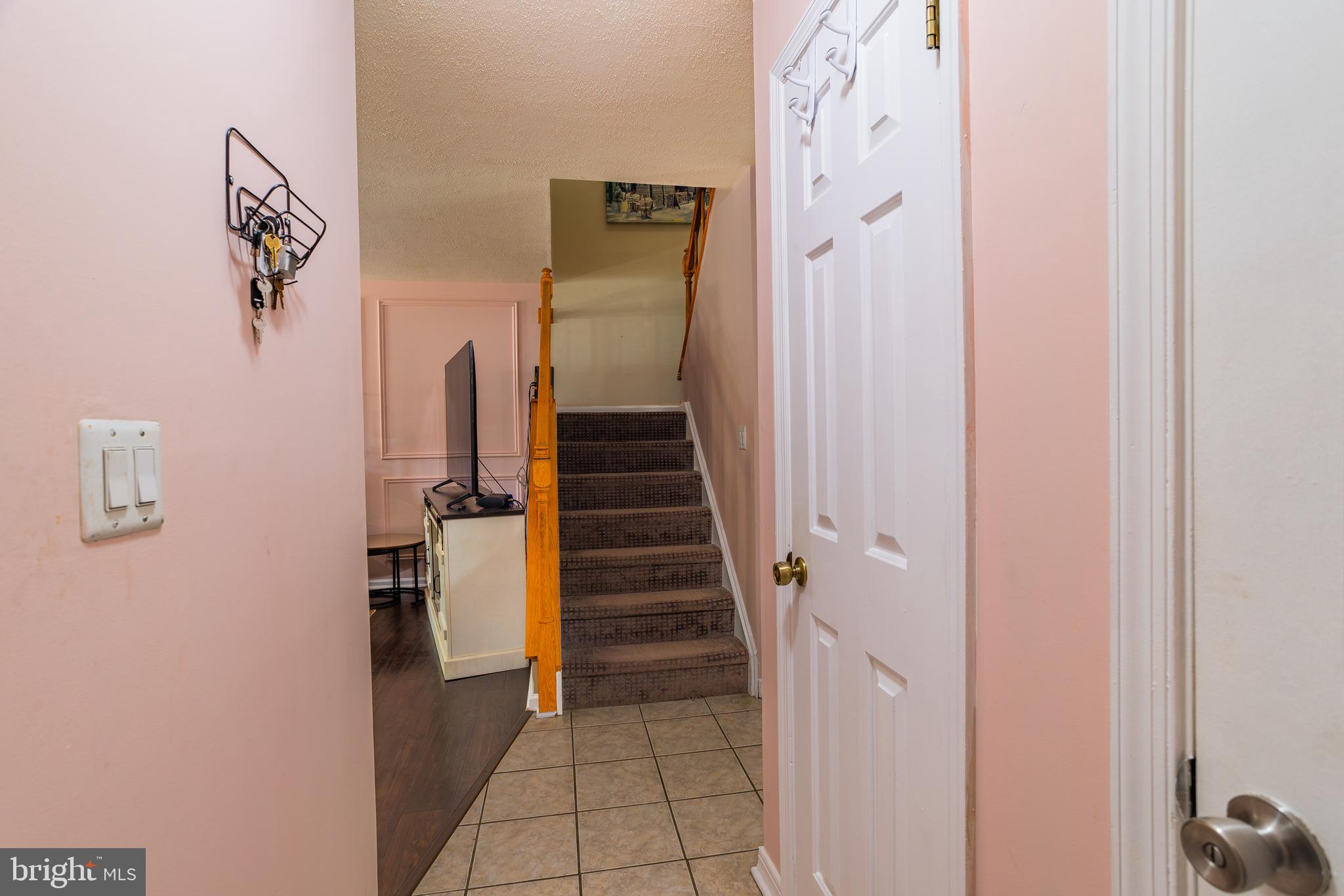 TOWNE OAK VILLAGE - Residential