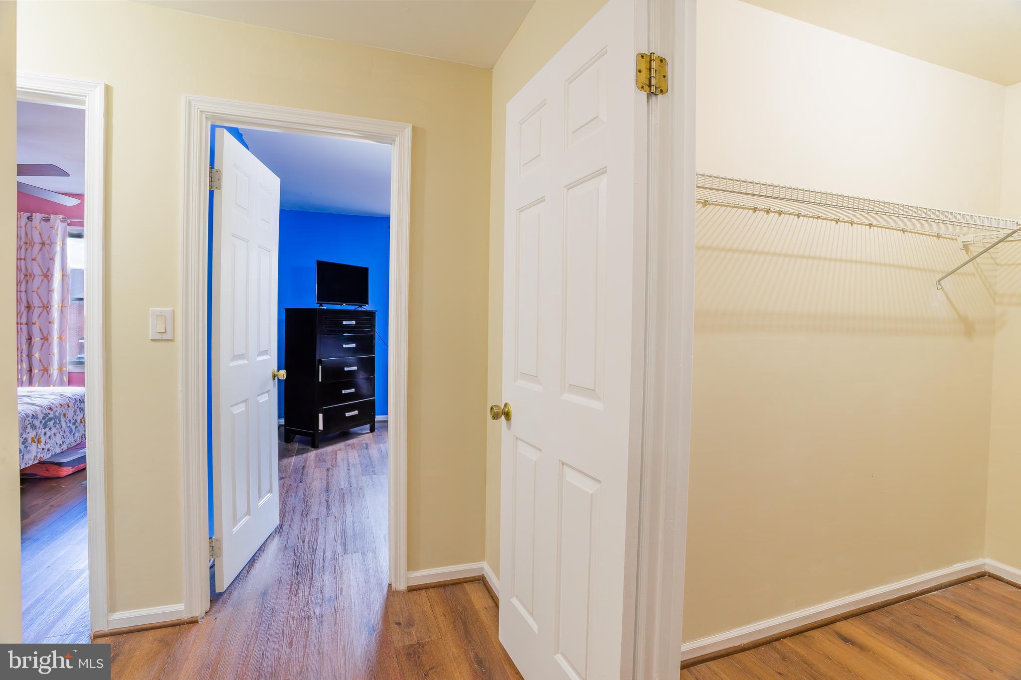 TOWNE OAK VILLAGE - Residential