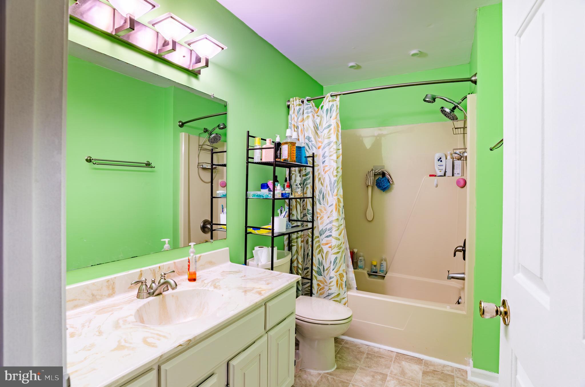 TOWNE OAK VILLAGE - Residential