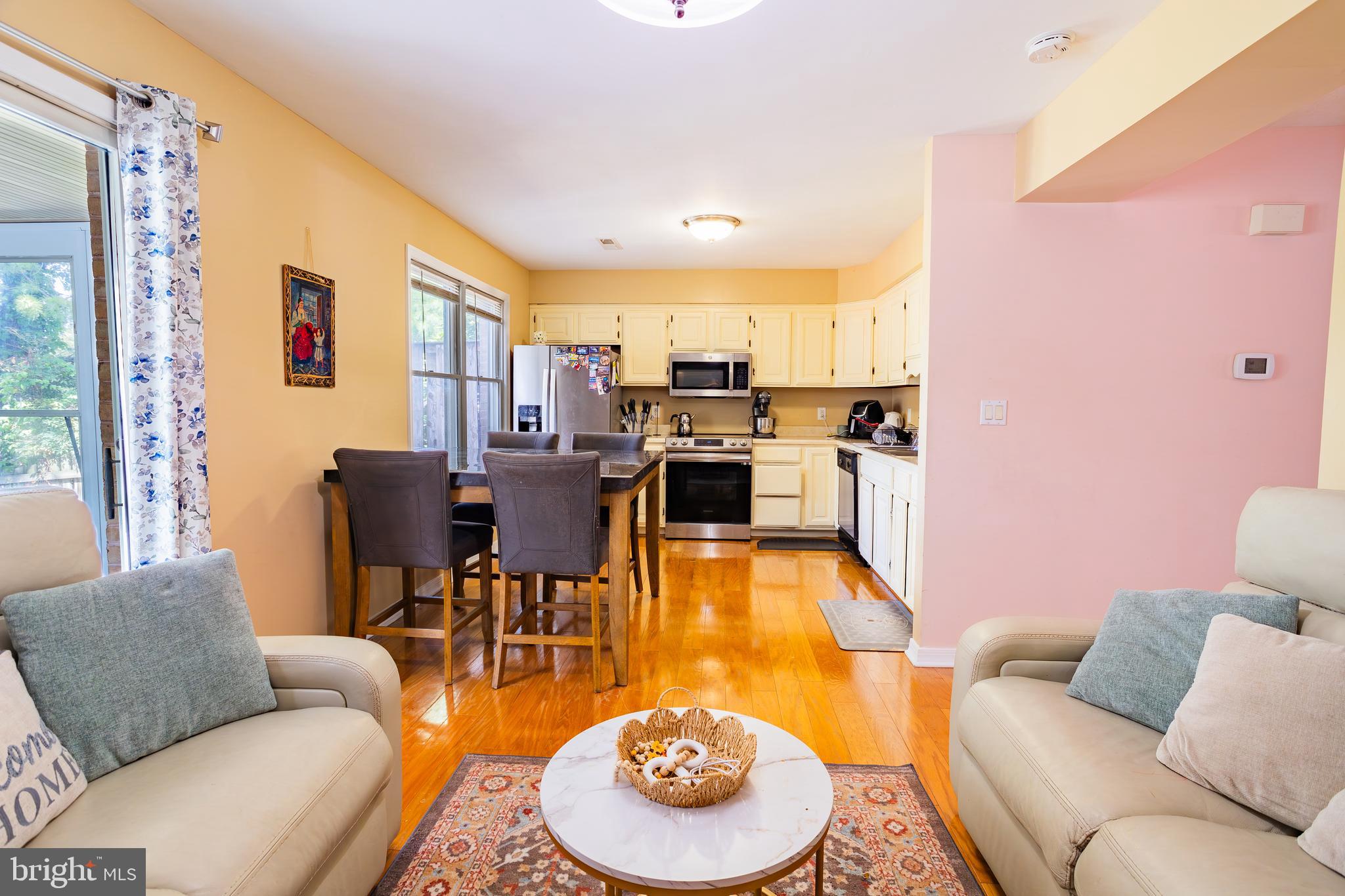 TOWNE OAK VILLAGE - Residential