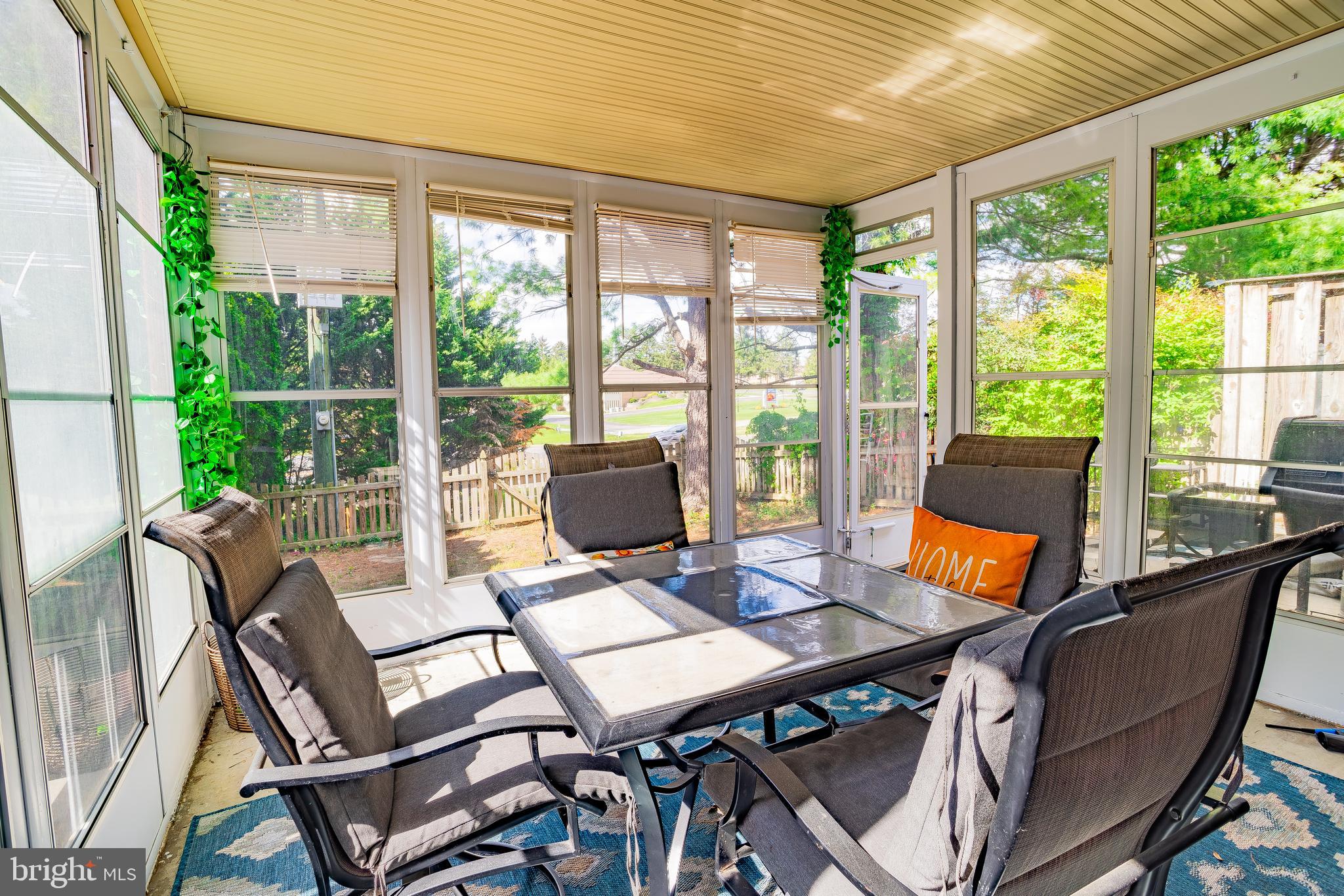 TOWNE OAK VILLAGE - Residential