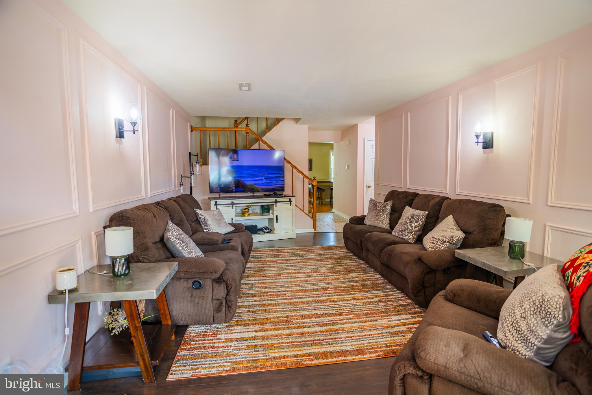 TOWNE OAK VILLAGE - Residential