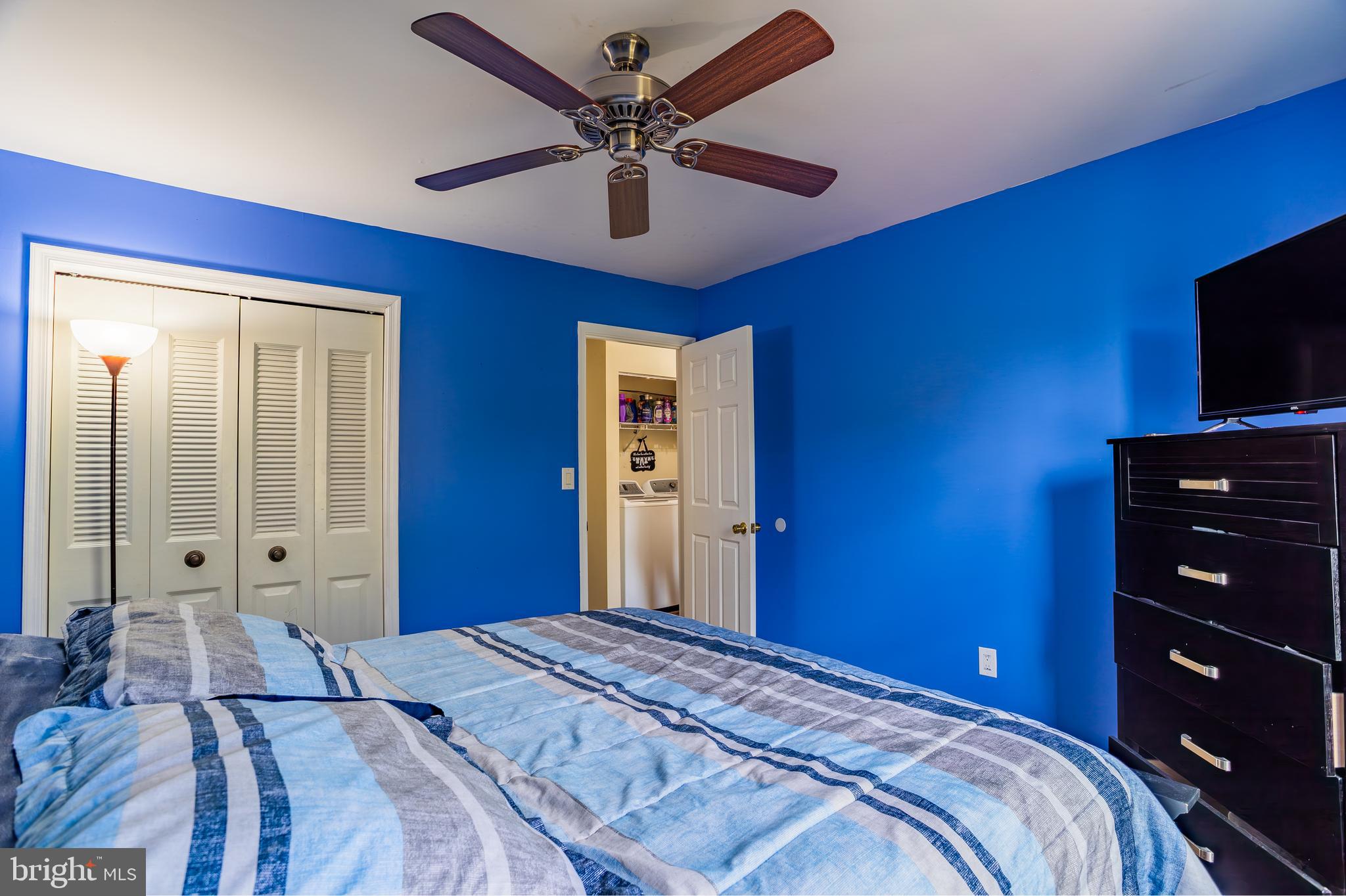 TOWNE OAK VILLAGE - Residential