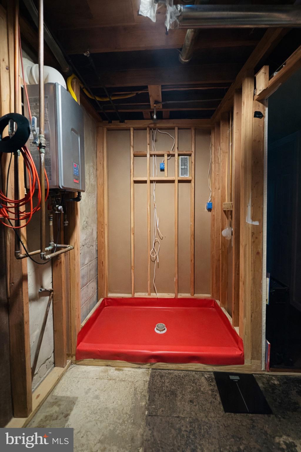 COLESVILLE MANOR - Residential