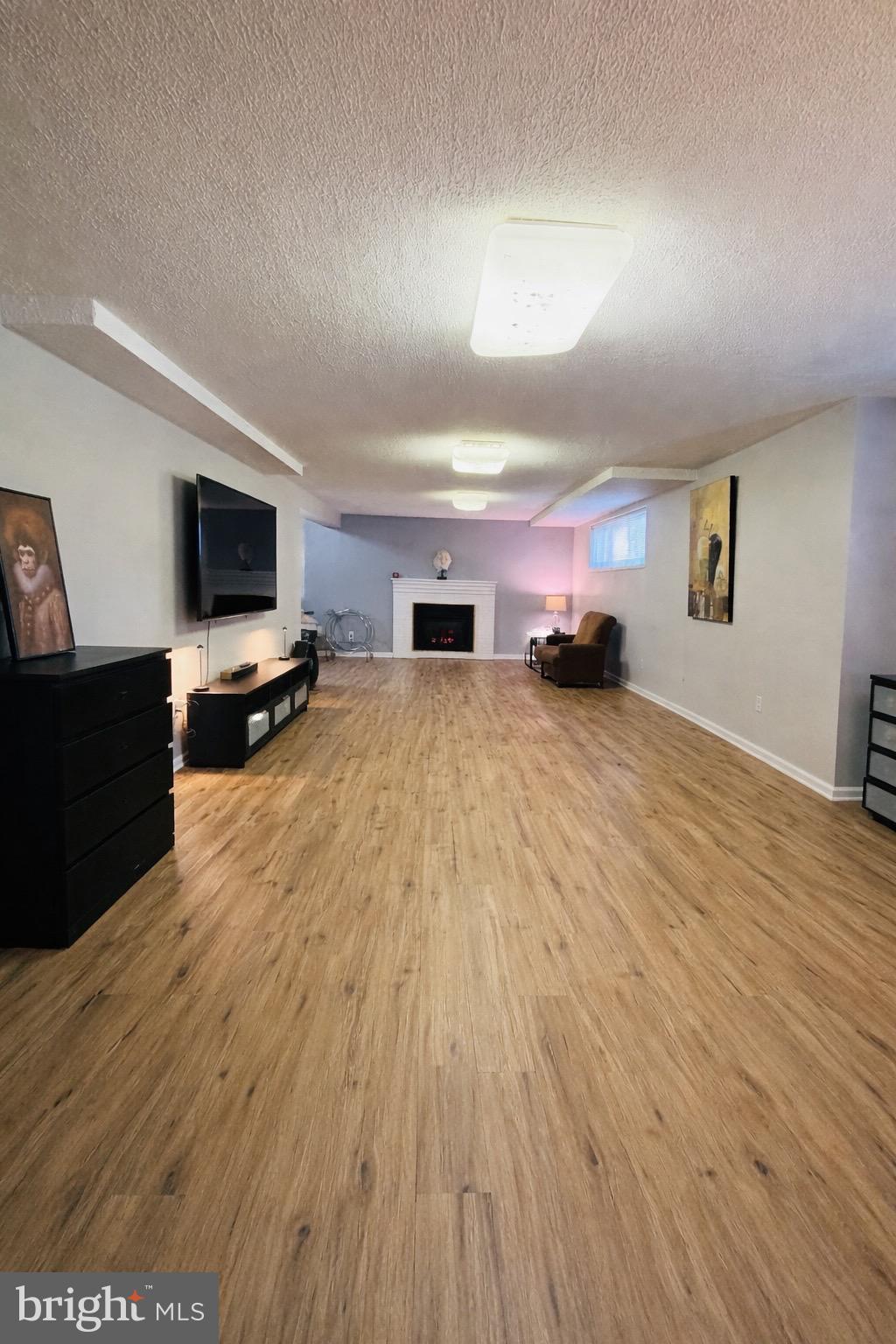 COLESVILLE MANOR - Residential