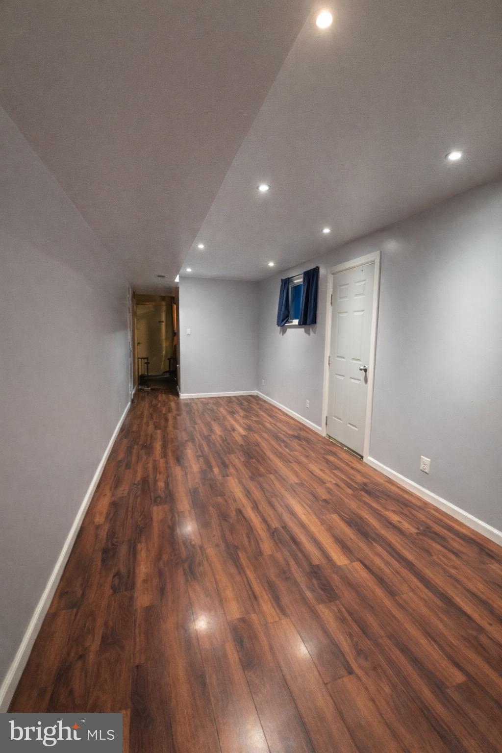 COLESVILLE MANOR - Residential