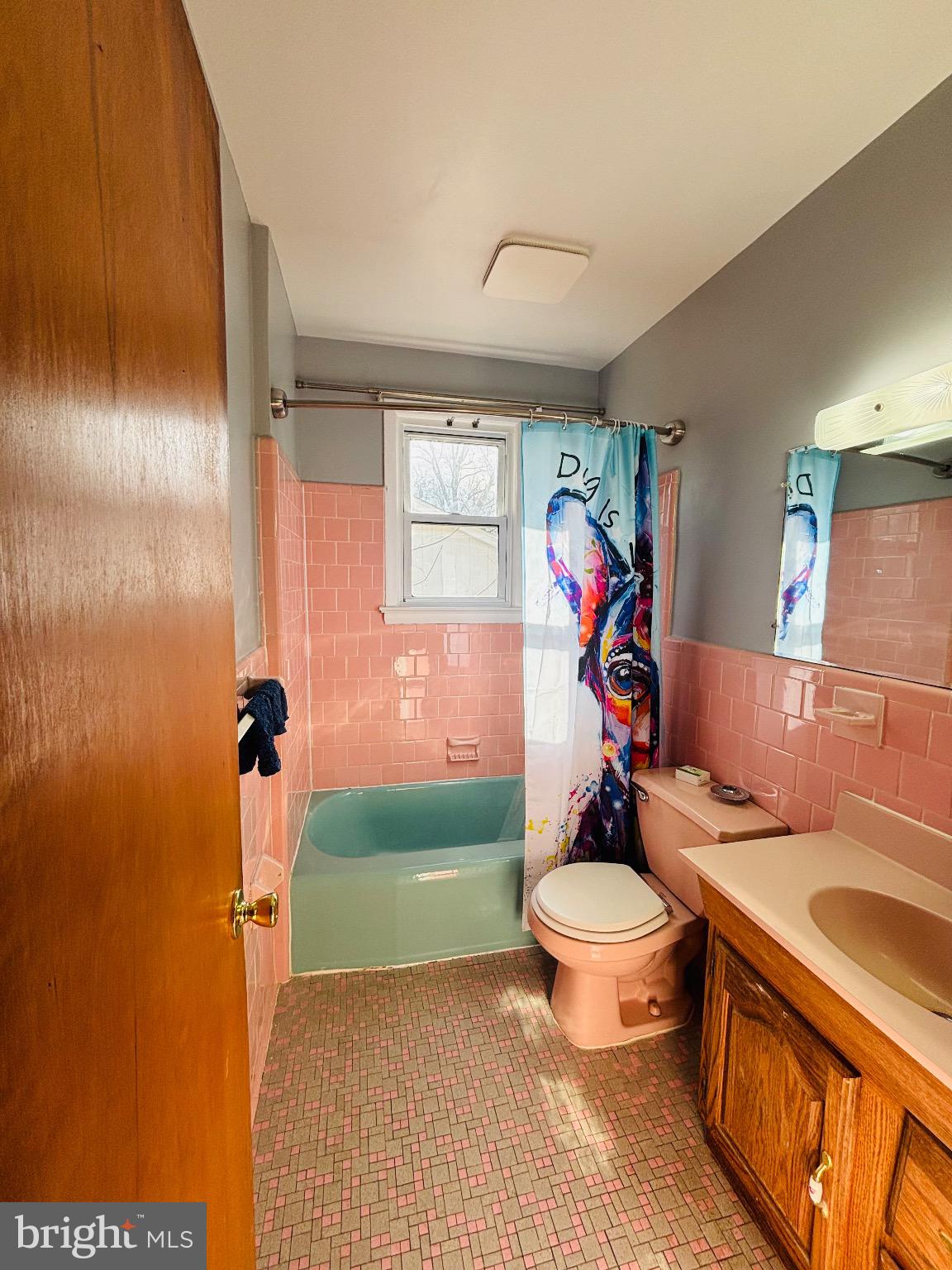 COLESVILLE MANOR - Residential