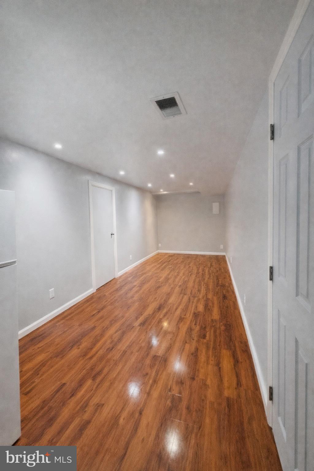 COLESVILLE MANOR - Residential