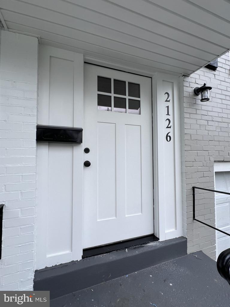 2126 DELMAR DRIVE