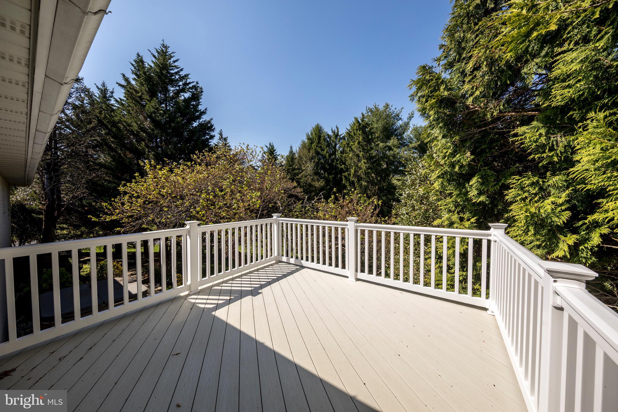 ORCHARD LAKES - Residential