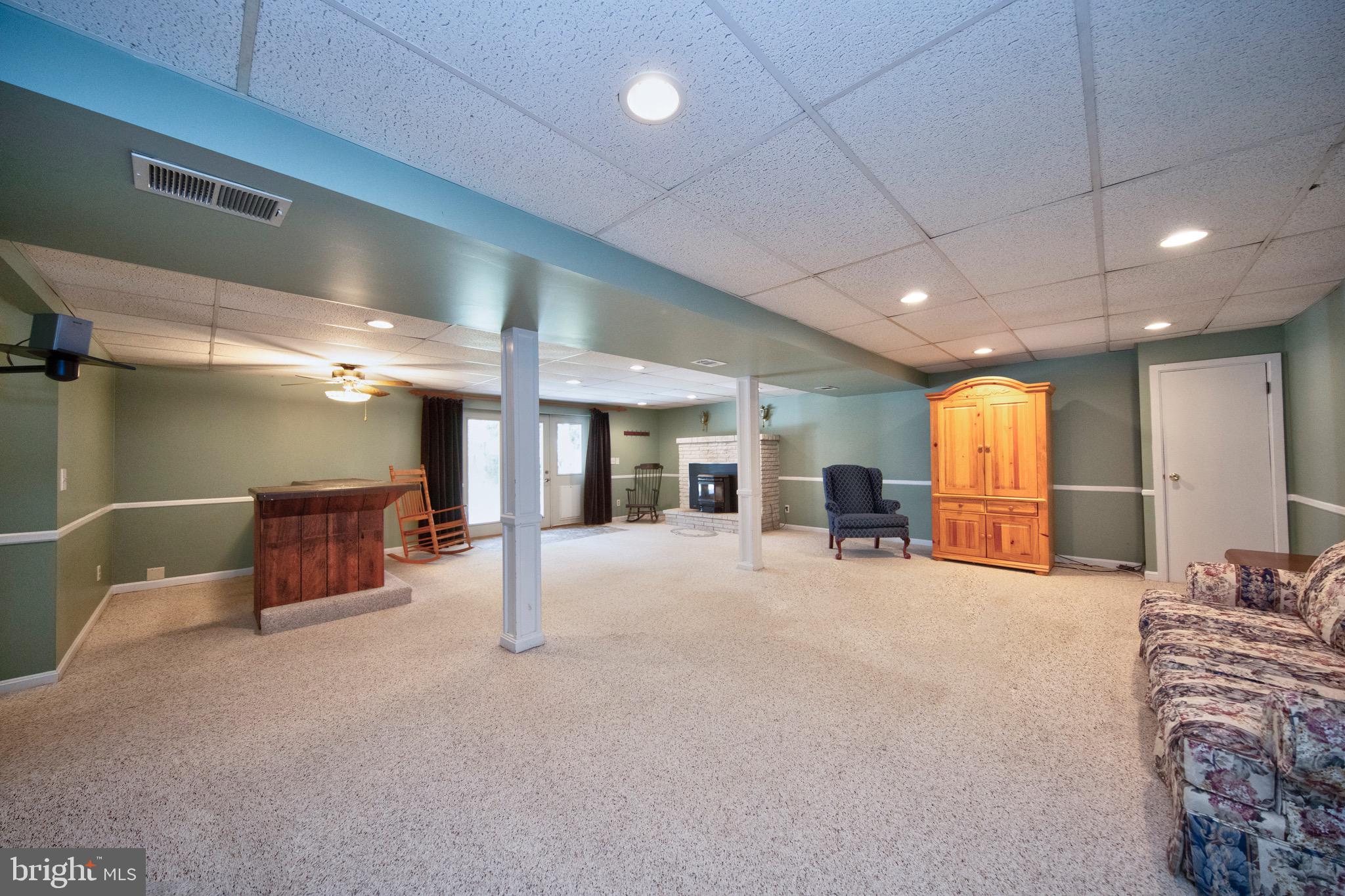 ORCHARD LAKES - Residential