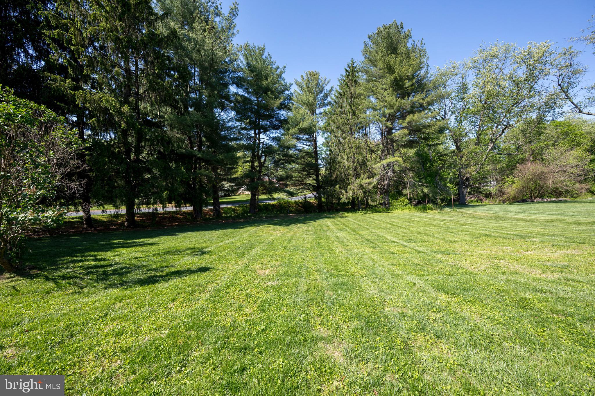 ORCHARD LAKES - Residential