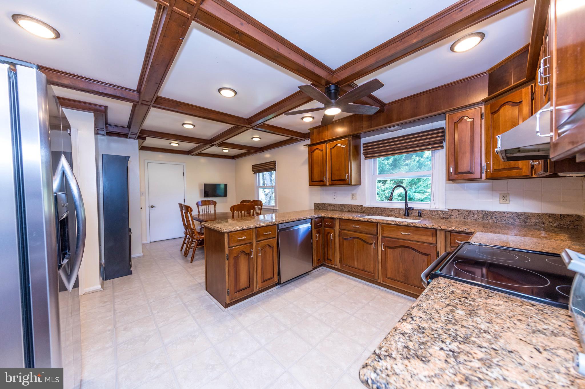 ORCHARD LAKES - Residential
