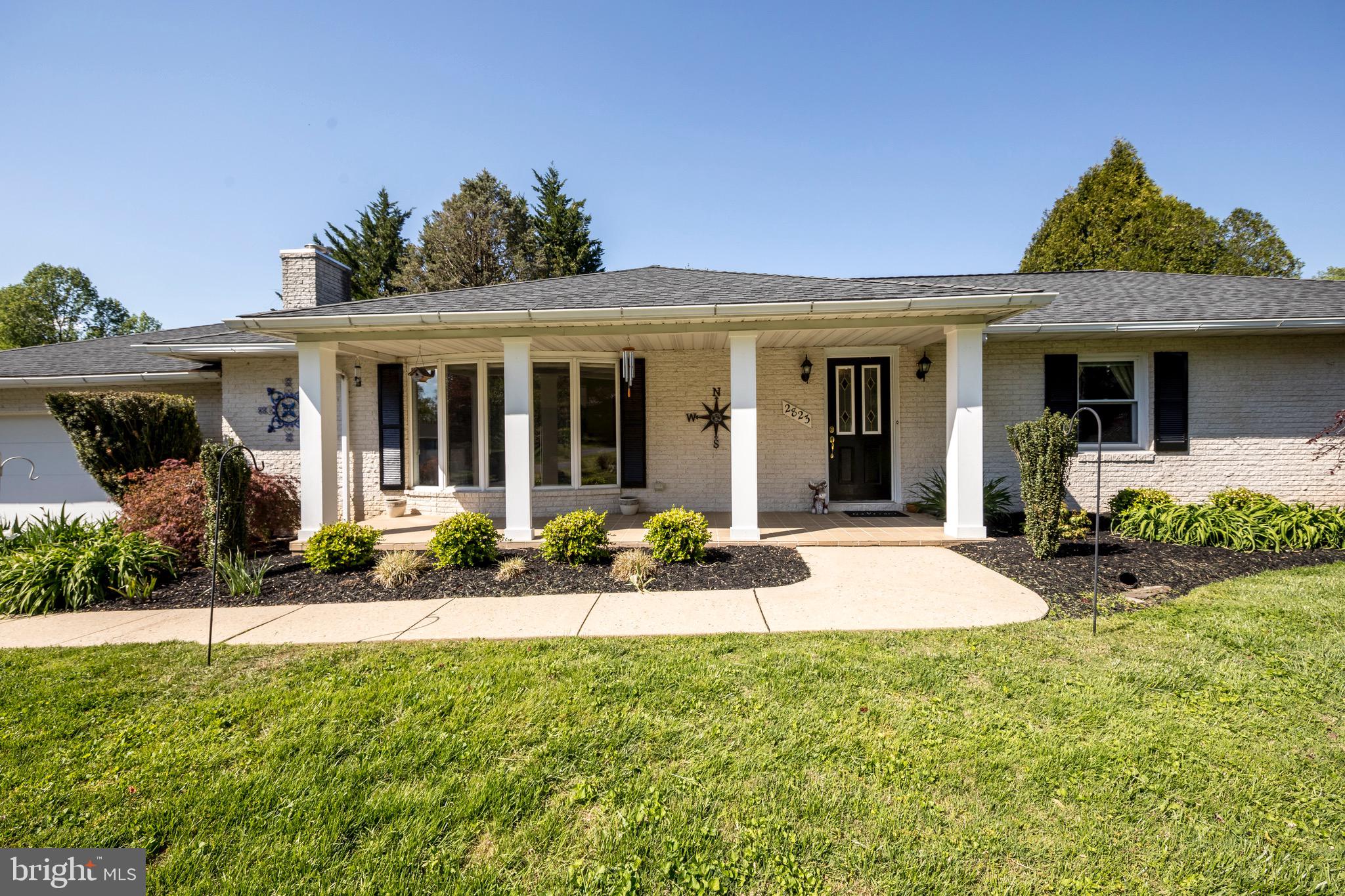 ORCHARD LAKES - Residential
