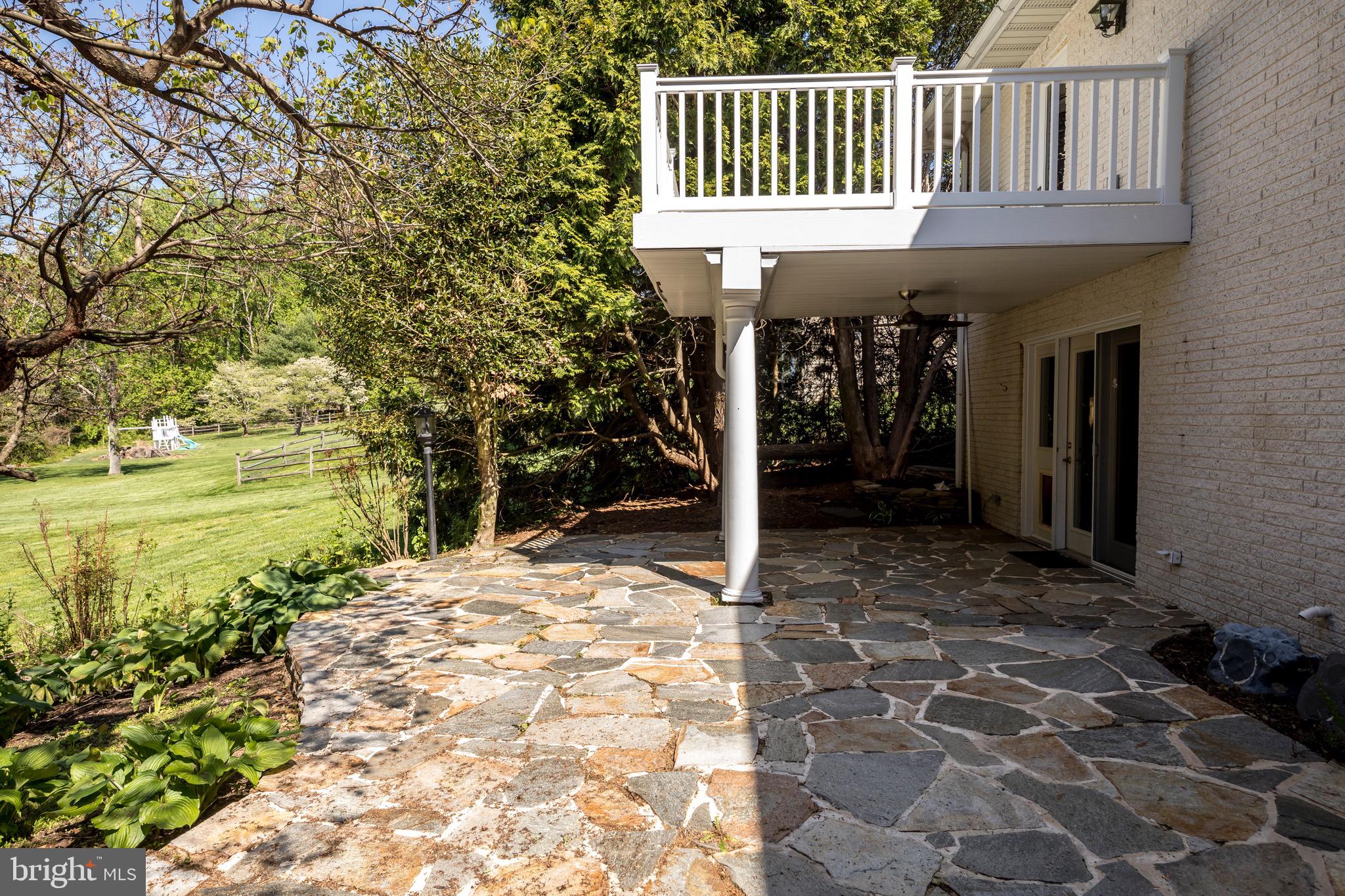 ORCHARD LAKES - Residential