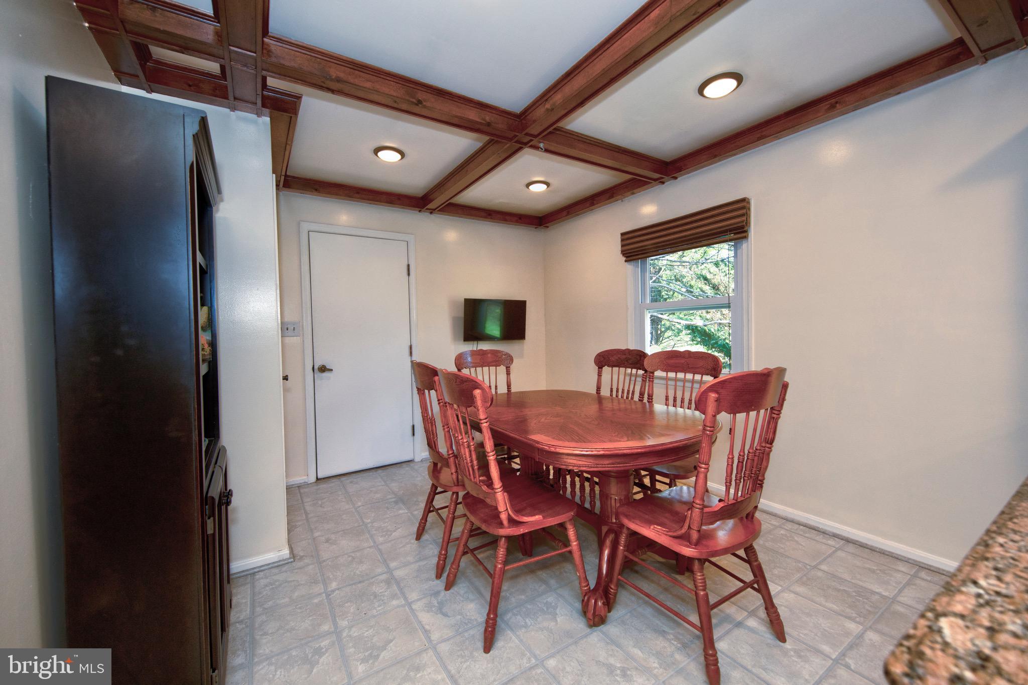 ORCHARD LAKES - Residential