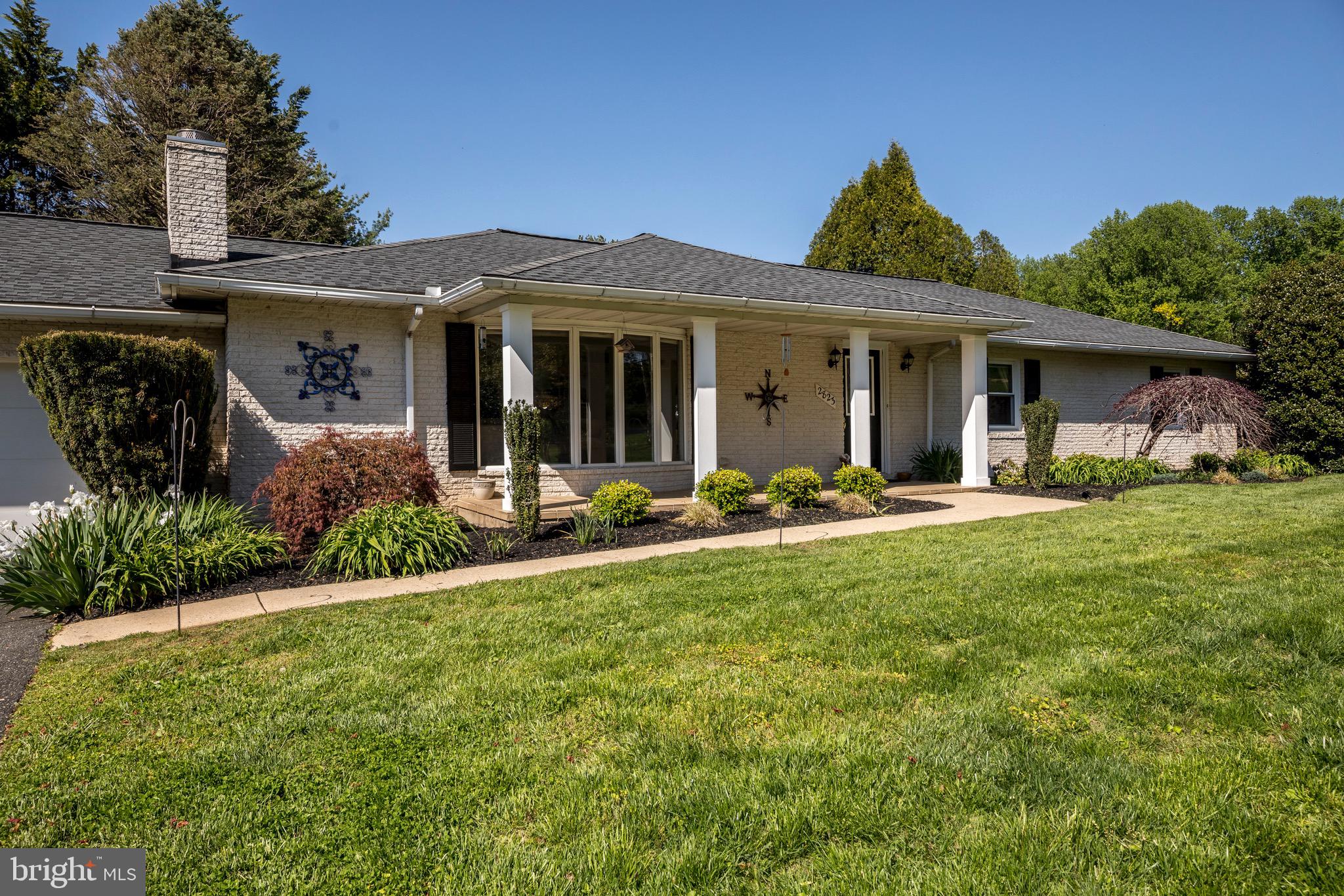ORCHARD LAKES - Residential