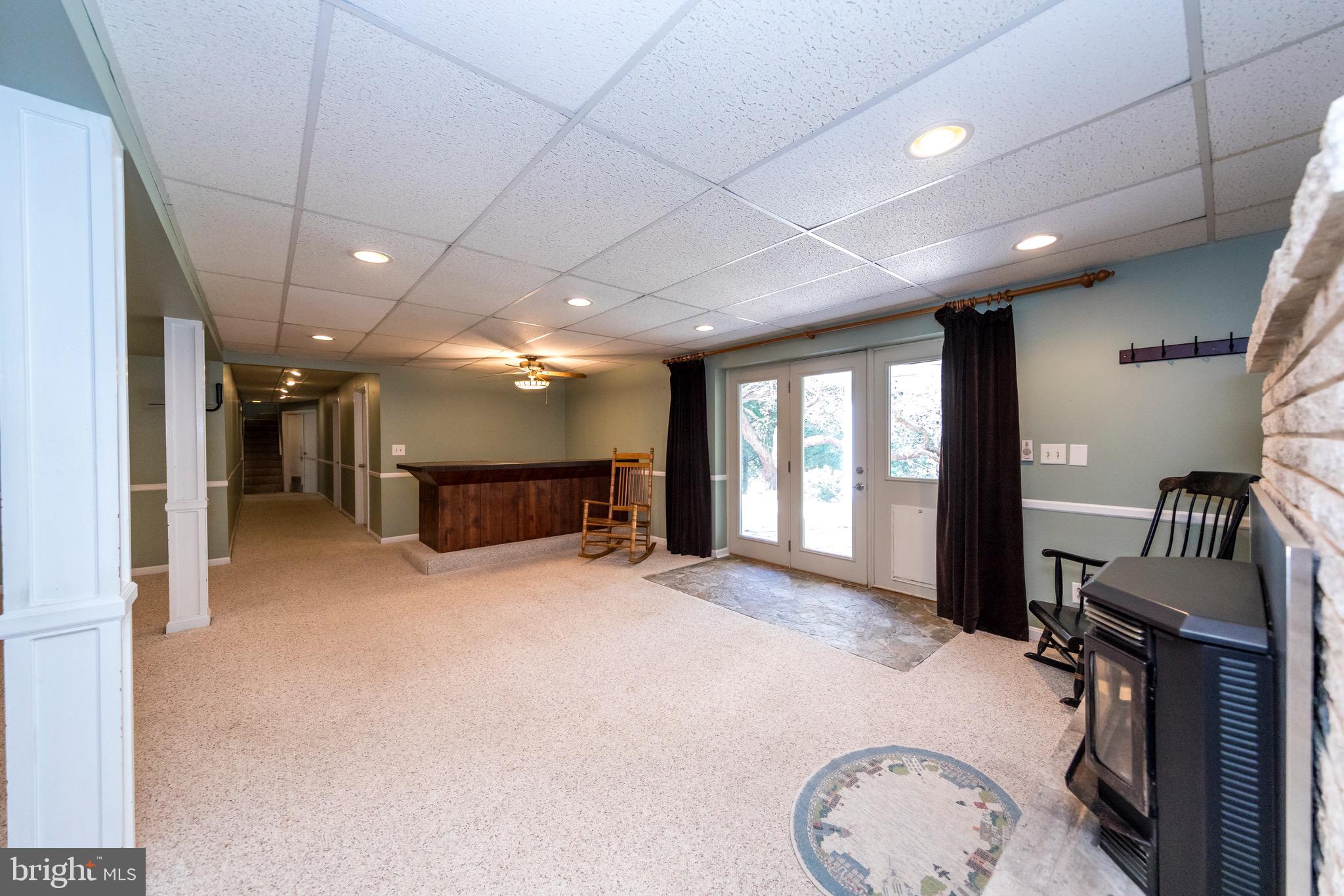 ORCHARD LAKES - Residential