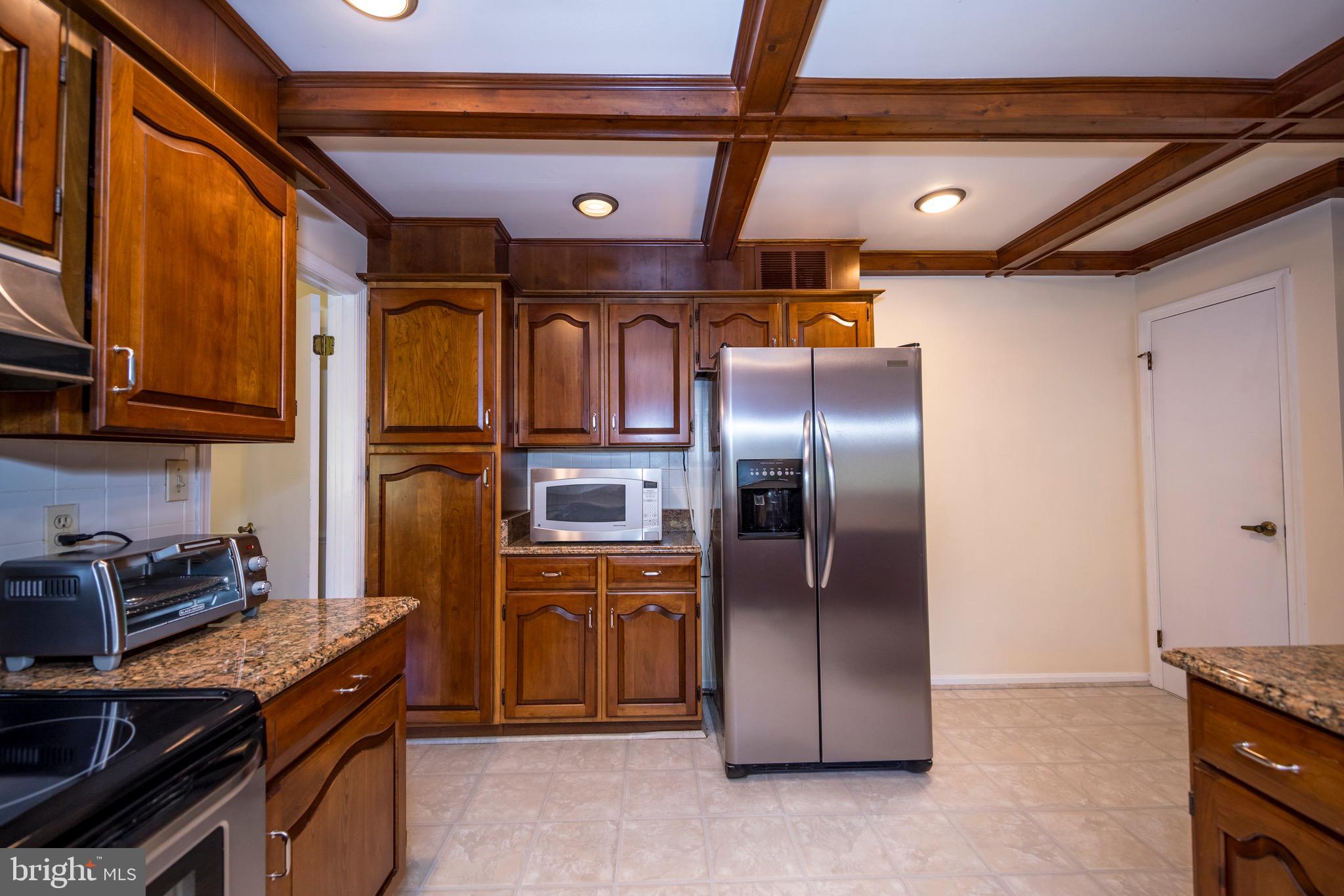 ORCHARD LAKES - Residential