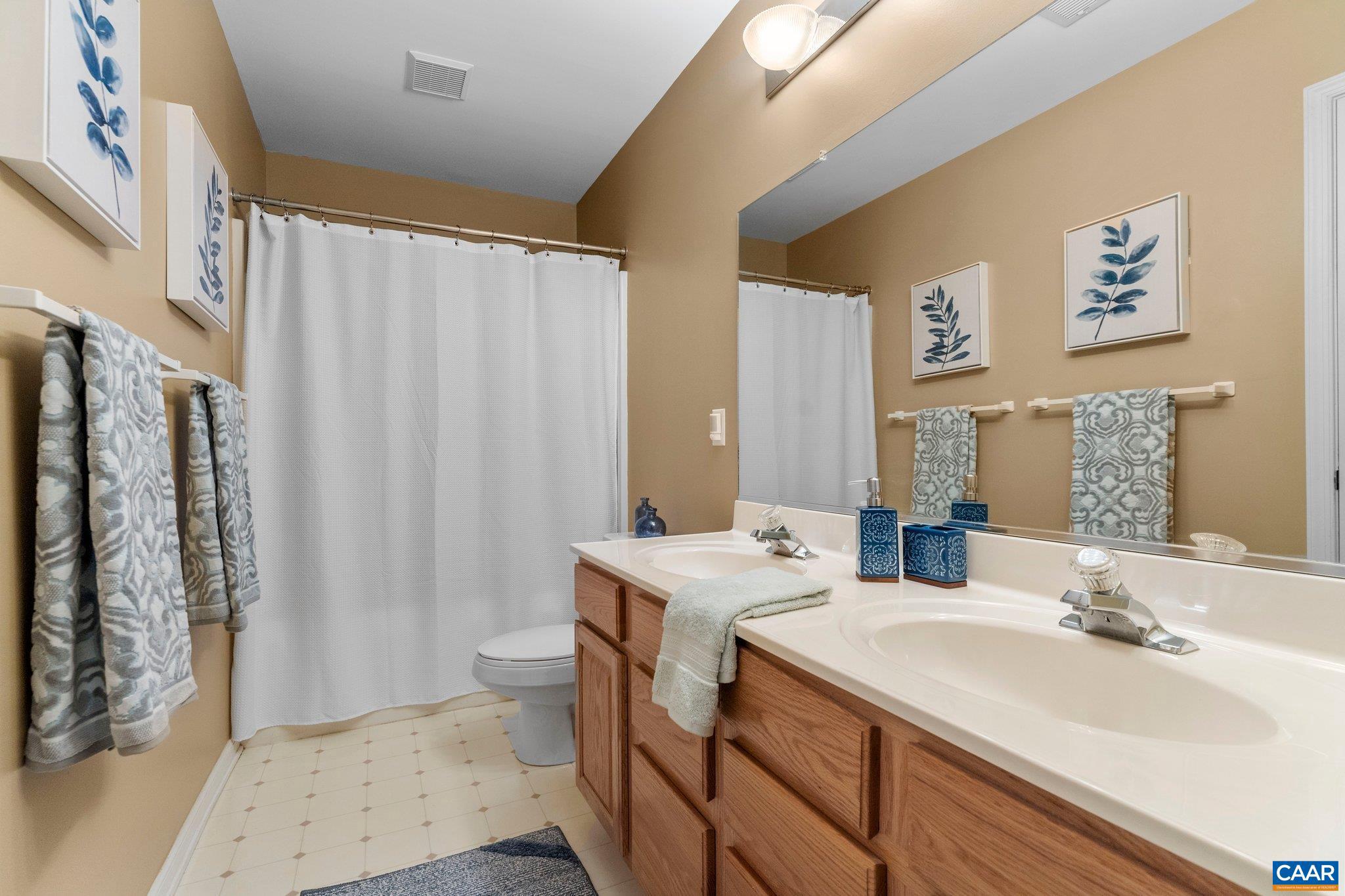 MOUNTAIN VIEW ESTATES - Residential