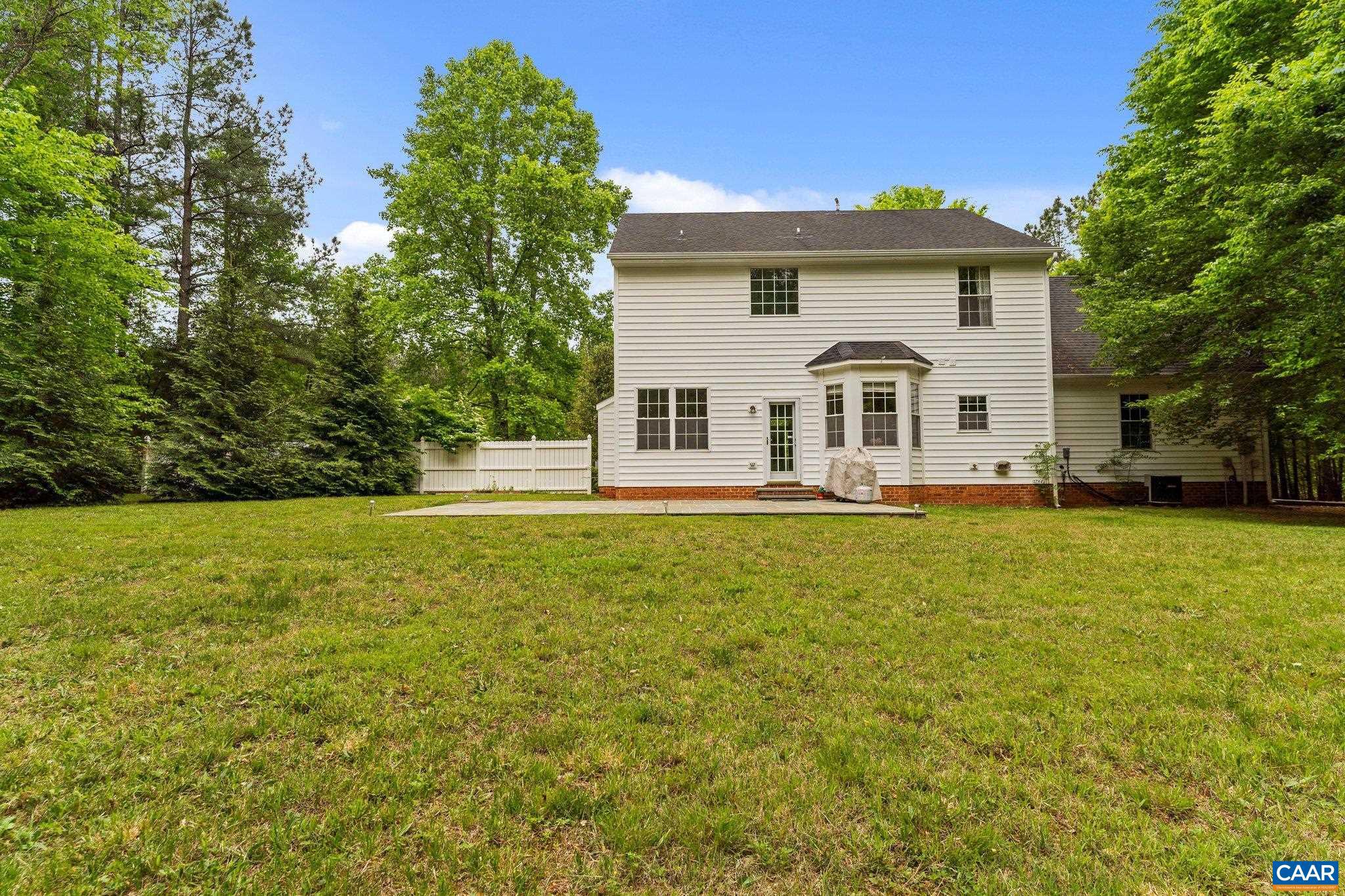 MOUNTAIN VIEW ESTATES - Residential