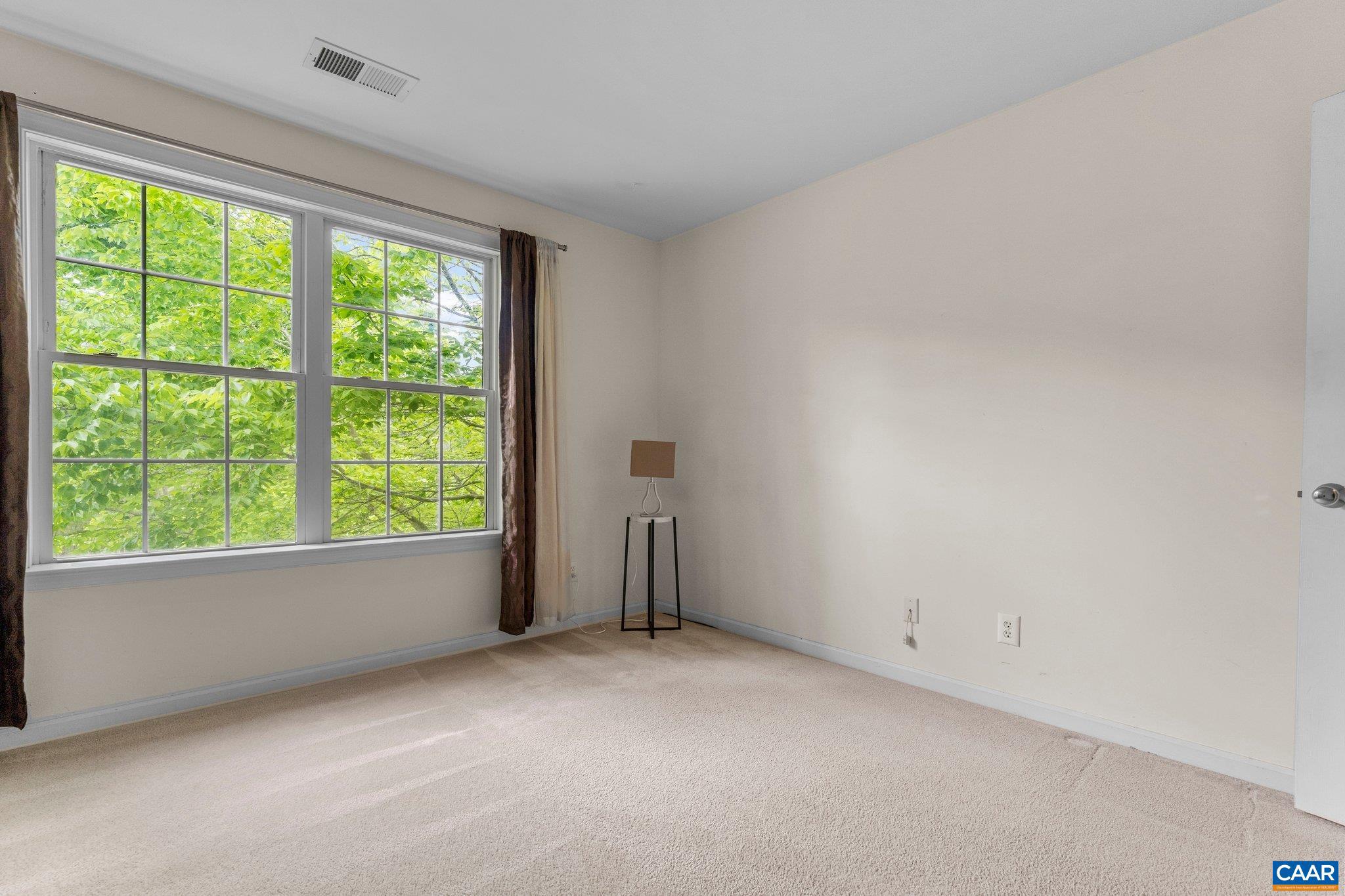 MOUNTAIN VIEW ESTATES - Residential