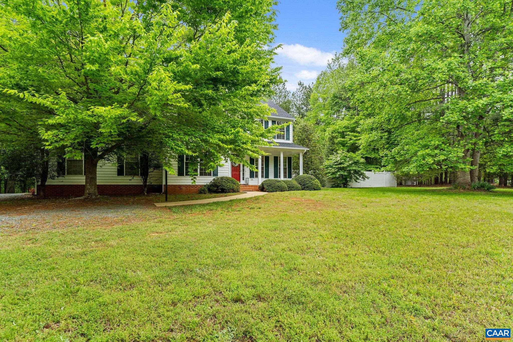 MOUNTAIN VIEW ESTATES - Residential