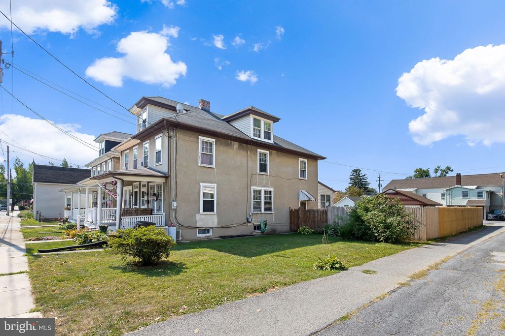 Photo of 36 N HAZEL ST, MANHEIM, PA 17545 (MLS # PALA2040334)