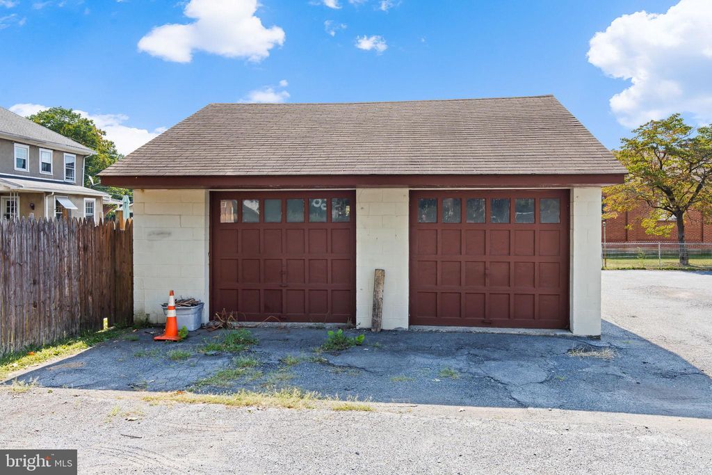 Photo of 36 N HAZEL ST, MANHEIM, PA 17545 (MLS # PALA2040334)