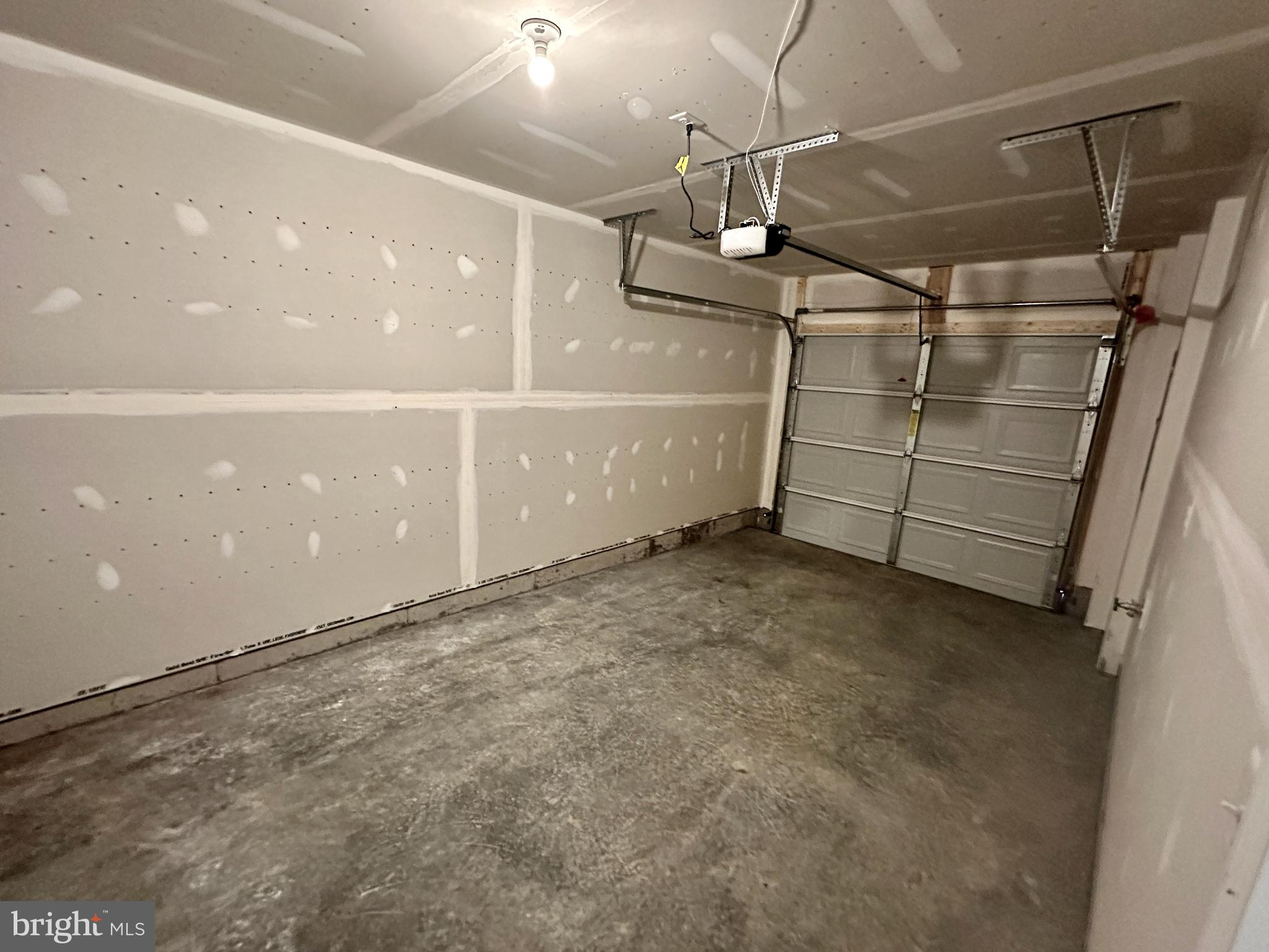 WILLOW GLEN - Residential Lease