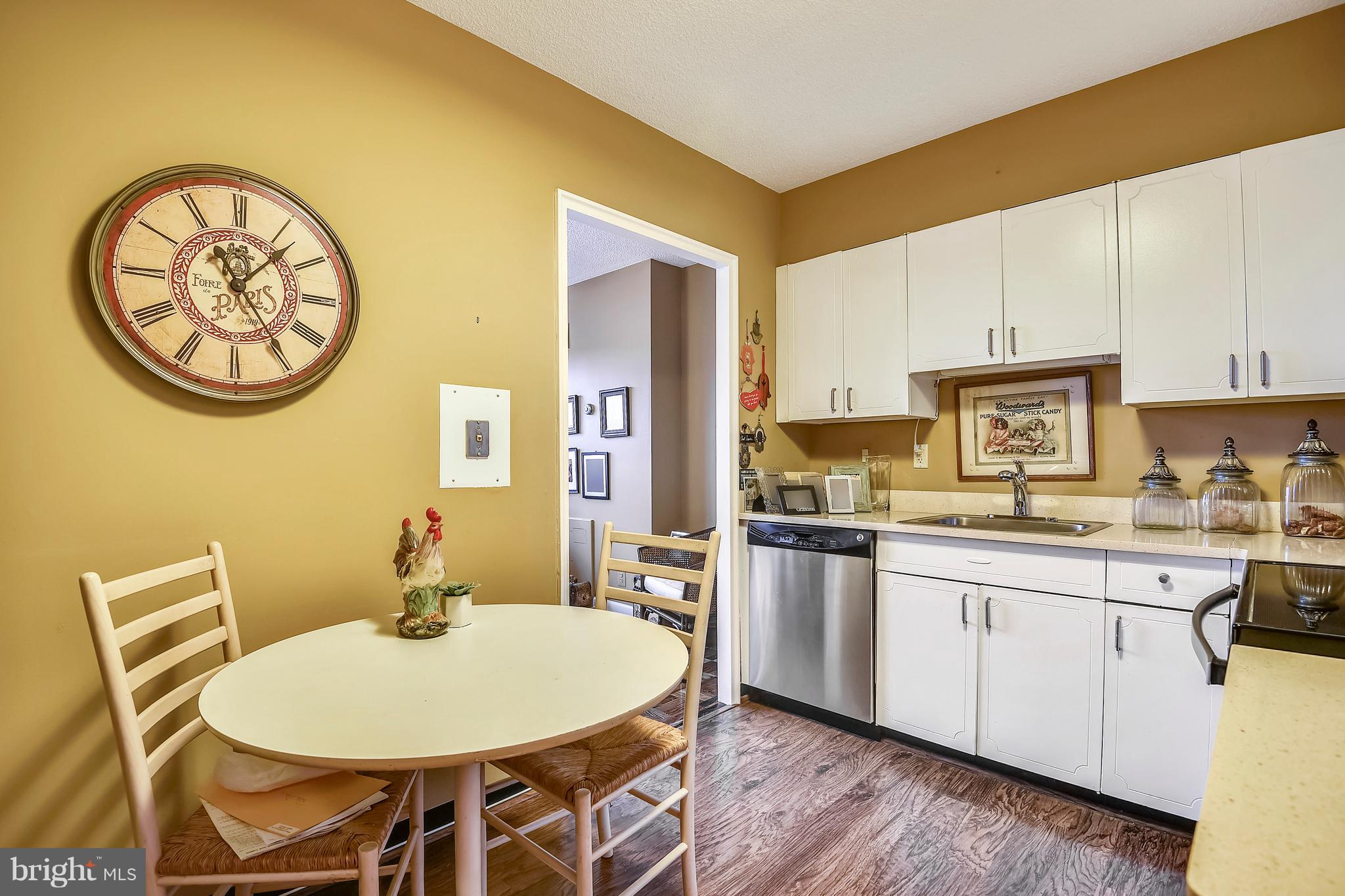 PARK TOWERS EAST - Residential