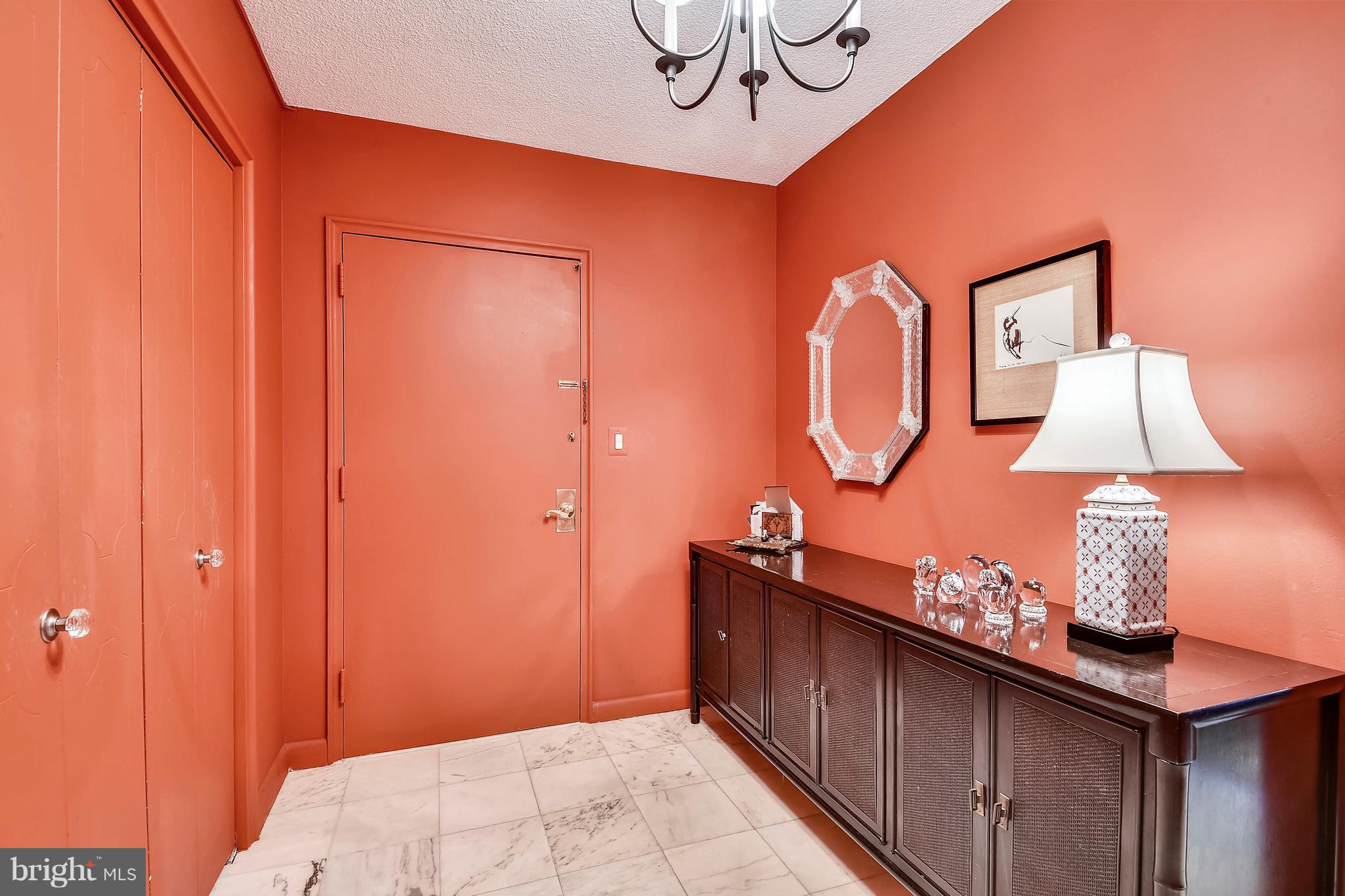 PARK TOWERS EAST - Residential