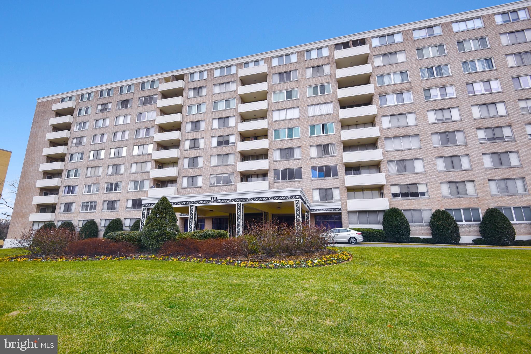 PARK TOWERS EAST - Residential