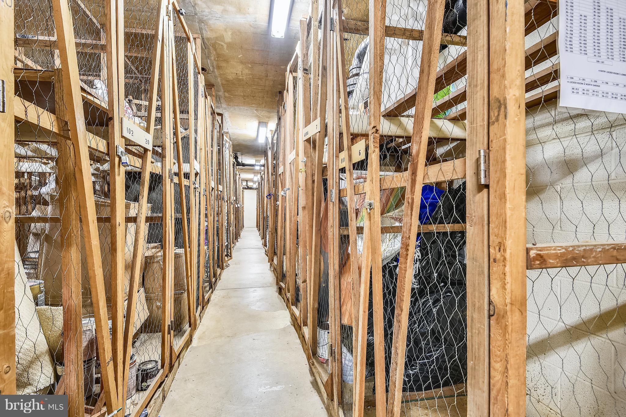 PARK TOWERS EAST - Residential